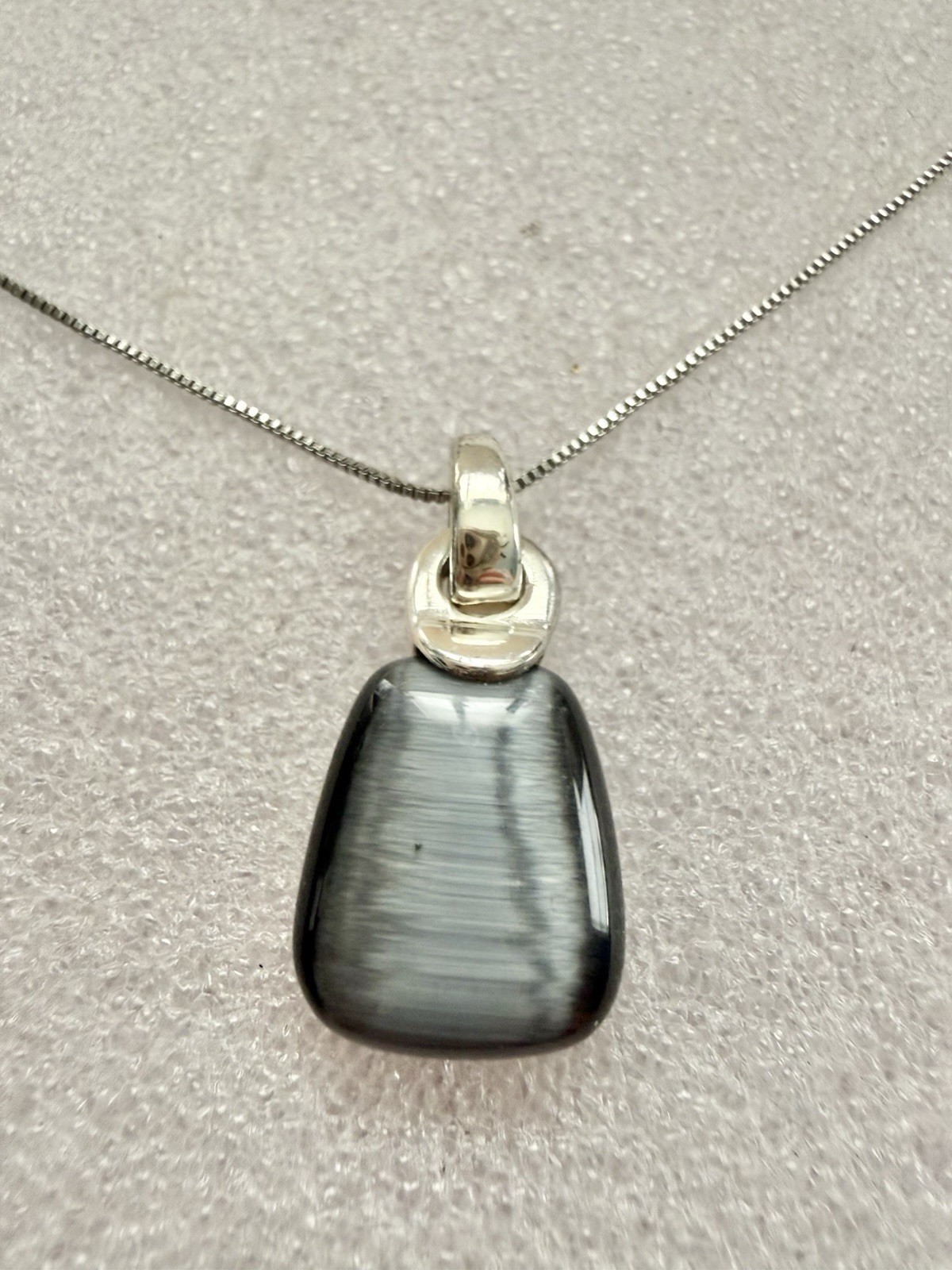 CAROLEE Silver Tone & Black Moonstone 1.25” Pendant 18-20” Box Chain Necklace