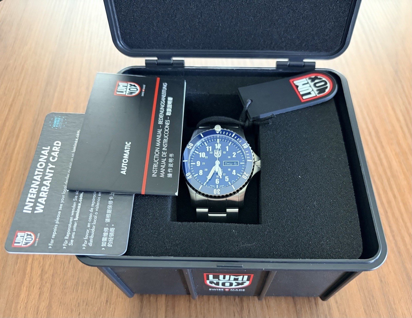 Luminox Diver Automatic Blue Dial/Bezel Steel Bracelet Day/Date XS.0924