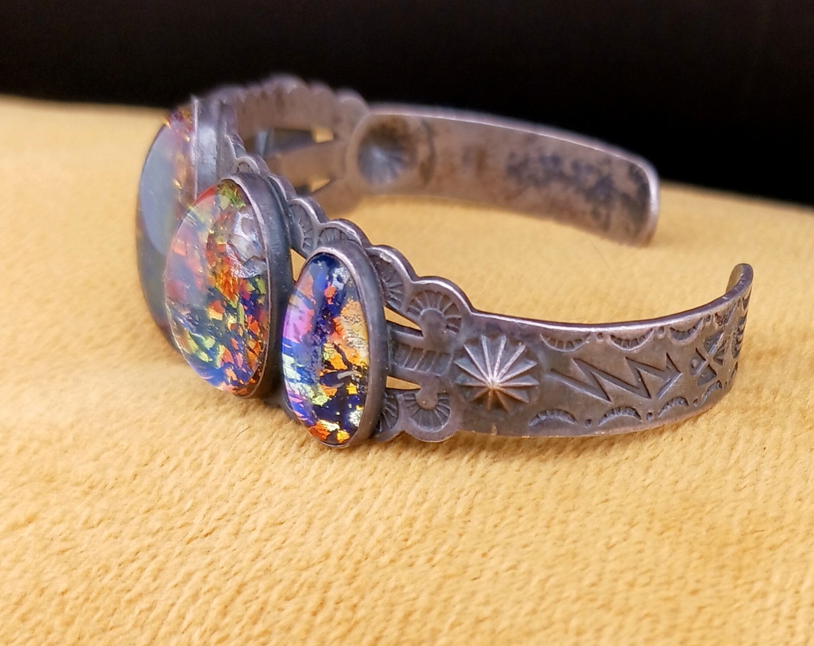 Vintage Navajo Fred Harvey Era Thunderbirds Foil Glass Sterling bracelet