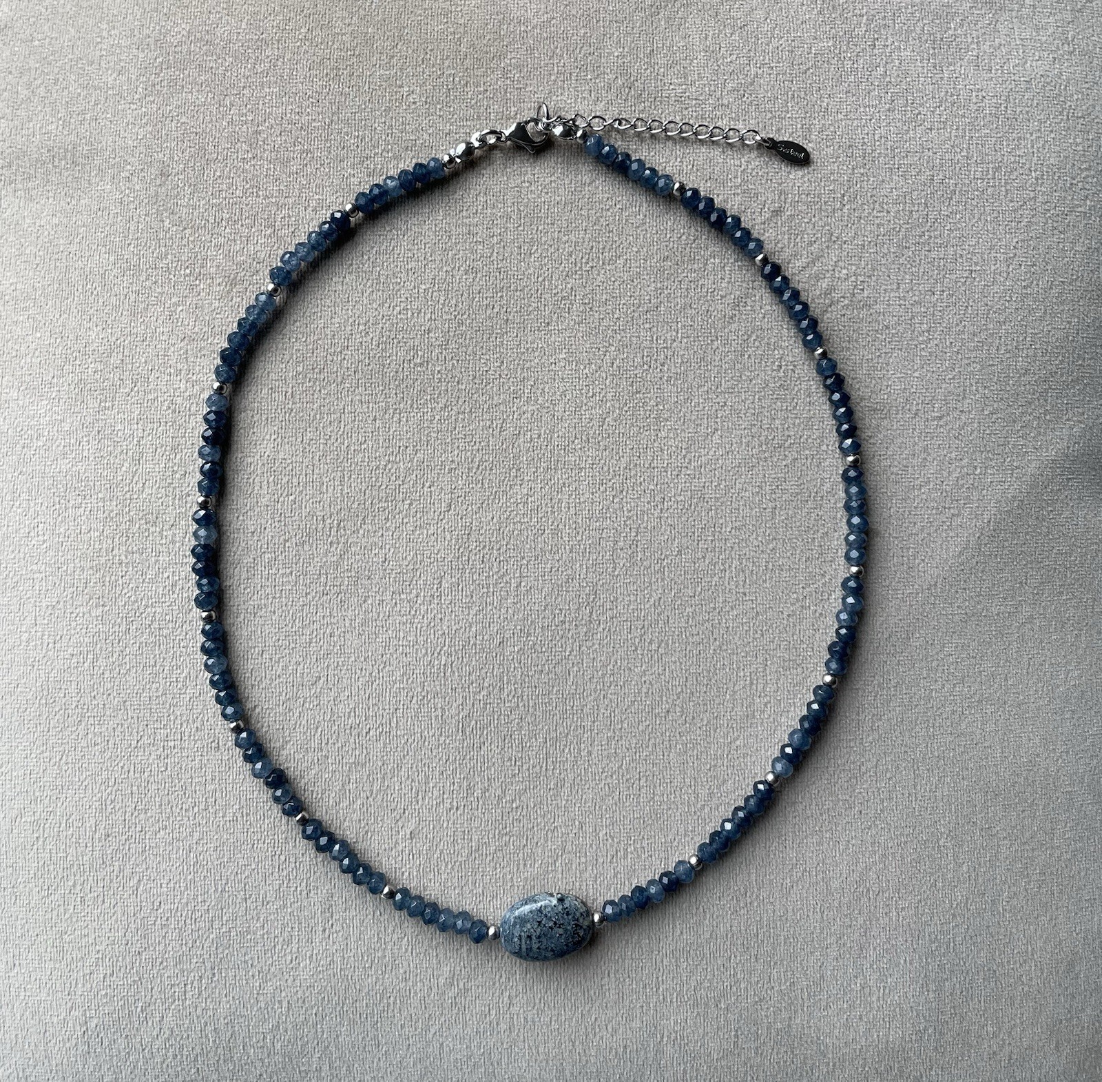 DENIM BLUE MALAYSIAN JADE FACETED BEADS & GEMSTONE Choker Necklace 17.25”