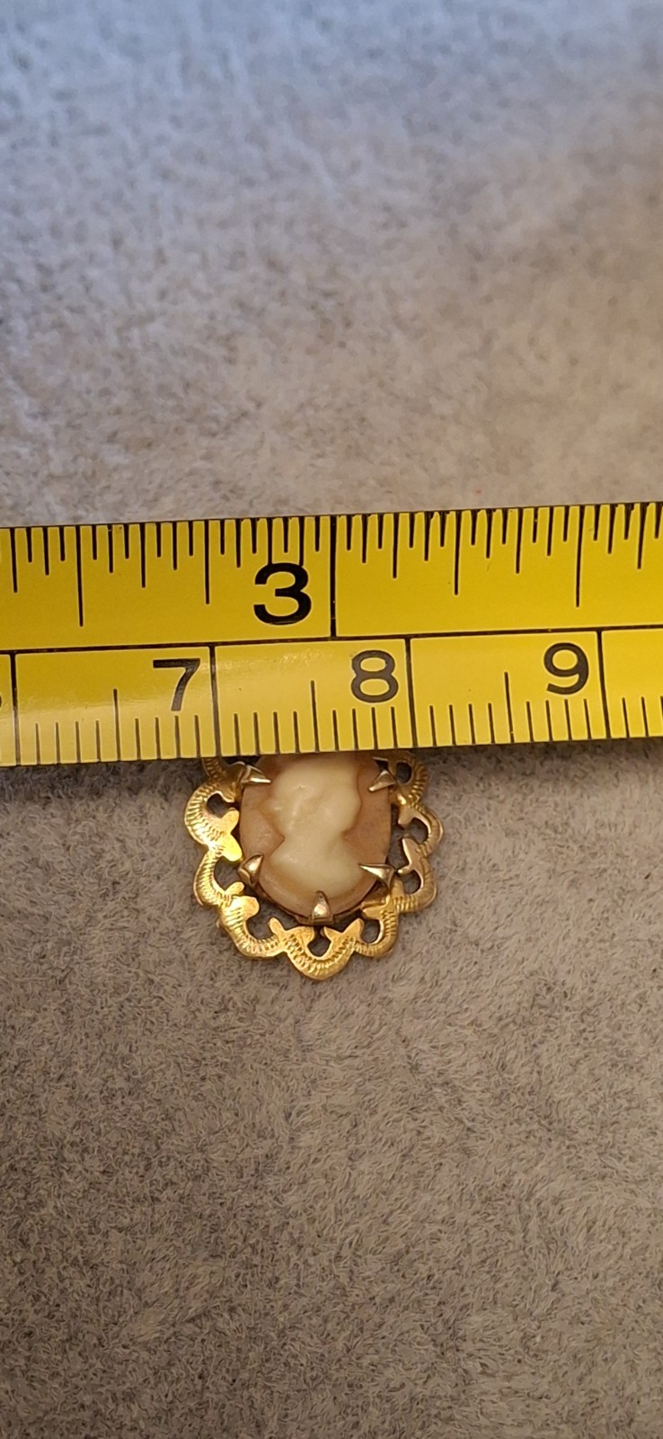 Vintage 9ct Gold Cameo Pendant Charm