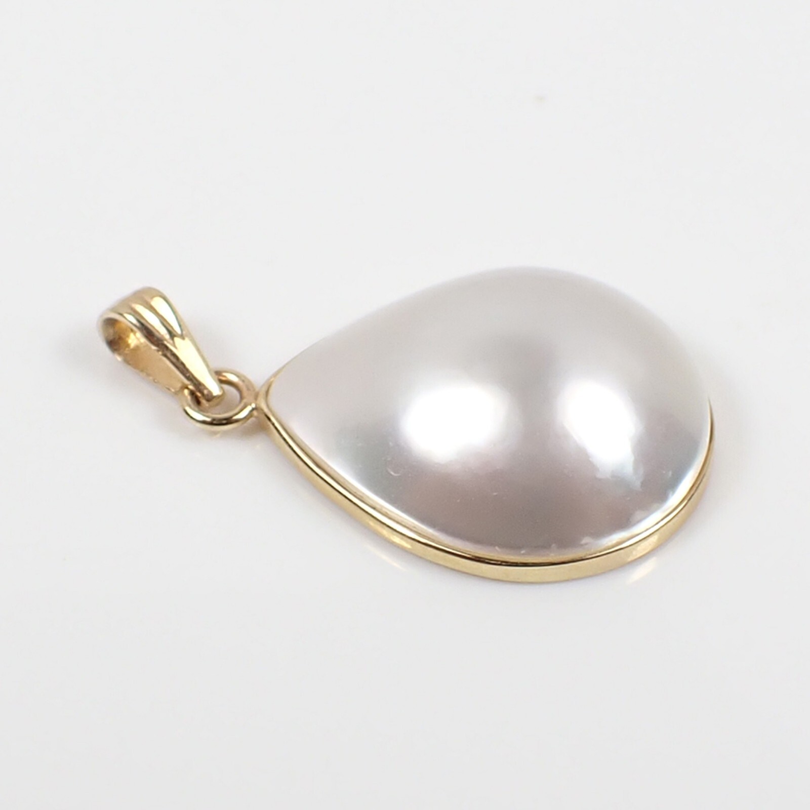 20x16mm Pear Pink Australian Mabe Pearl Bezel Pendant 375 9k Yellow Gold, MP57