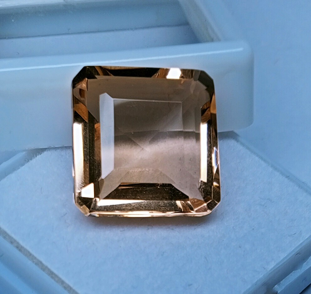 Square Cut Madagascar 10-12 Ct Natural Morganite EGL Certified Loose Gemstone