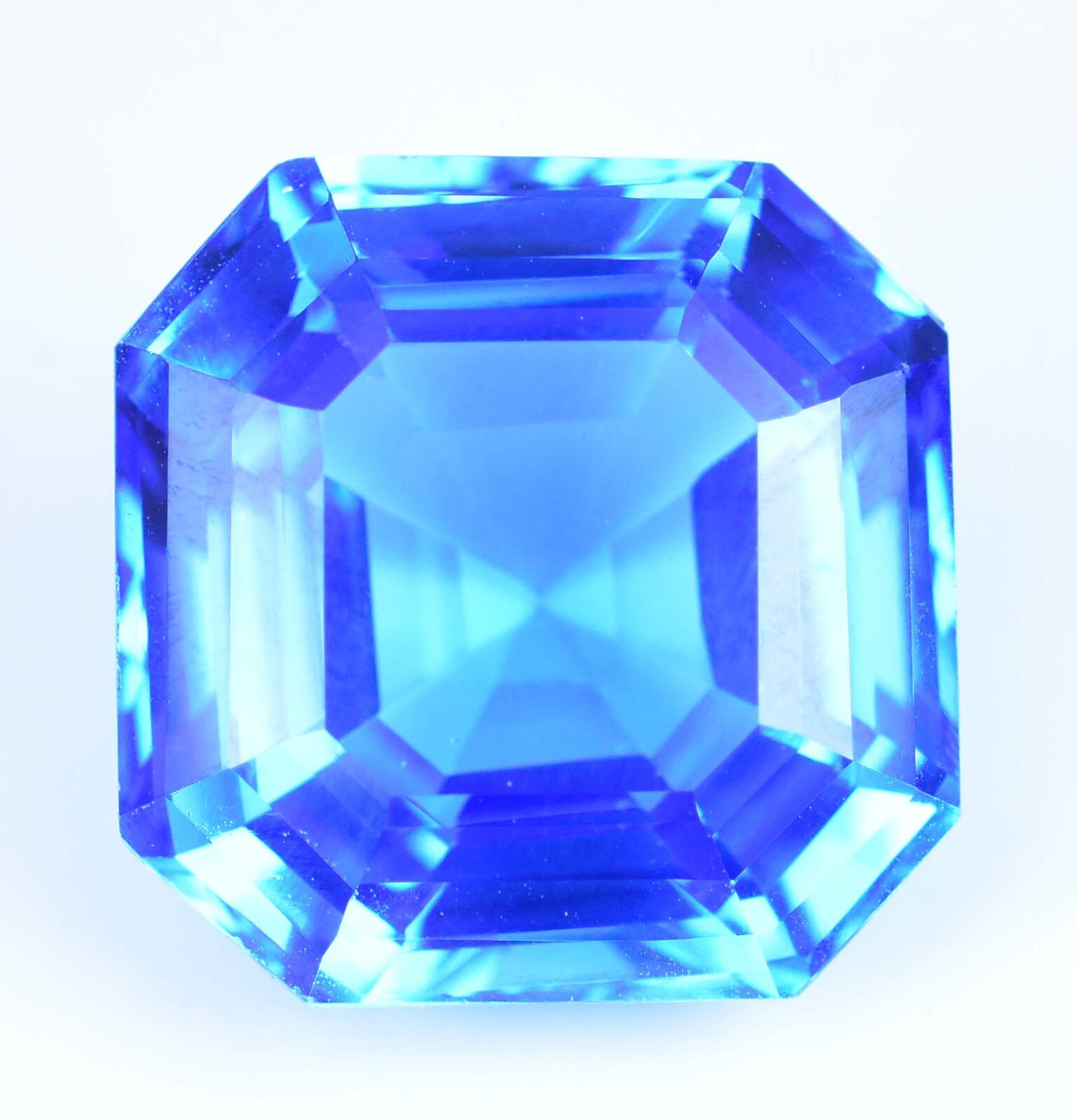 26.15 Ct Natural Rare Lustrous Blue Tanzanite Certified Flawless Loose Gemstone