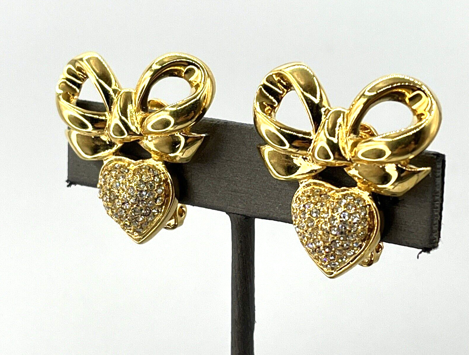 Vintage Elizabeth Taylor Earrings Gold Plated Diamante Crystal Heart Earrings