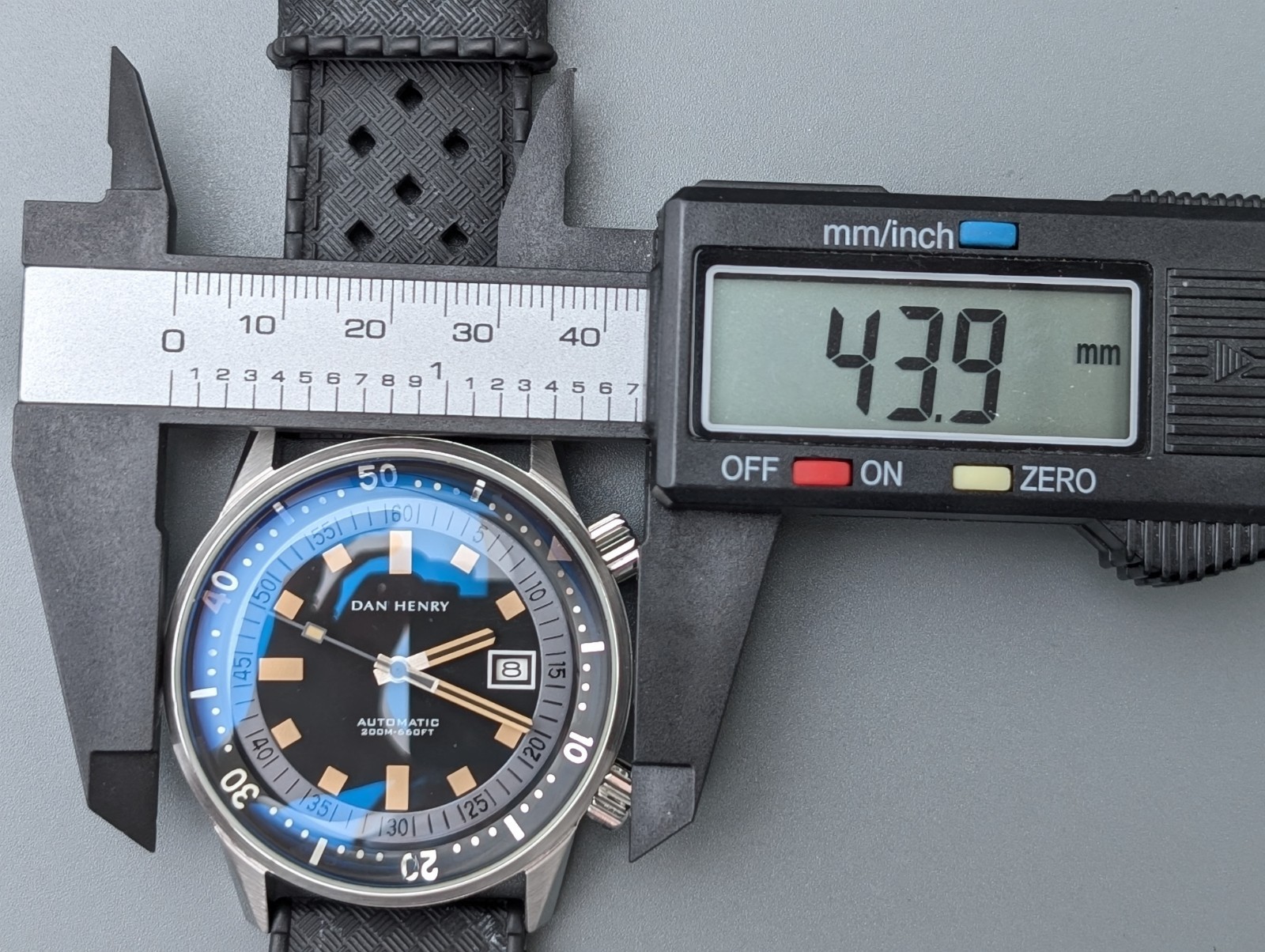 Dan Henry 1970 Limited Edition Automatic 0861/1970 Watch Boxed 44mm