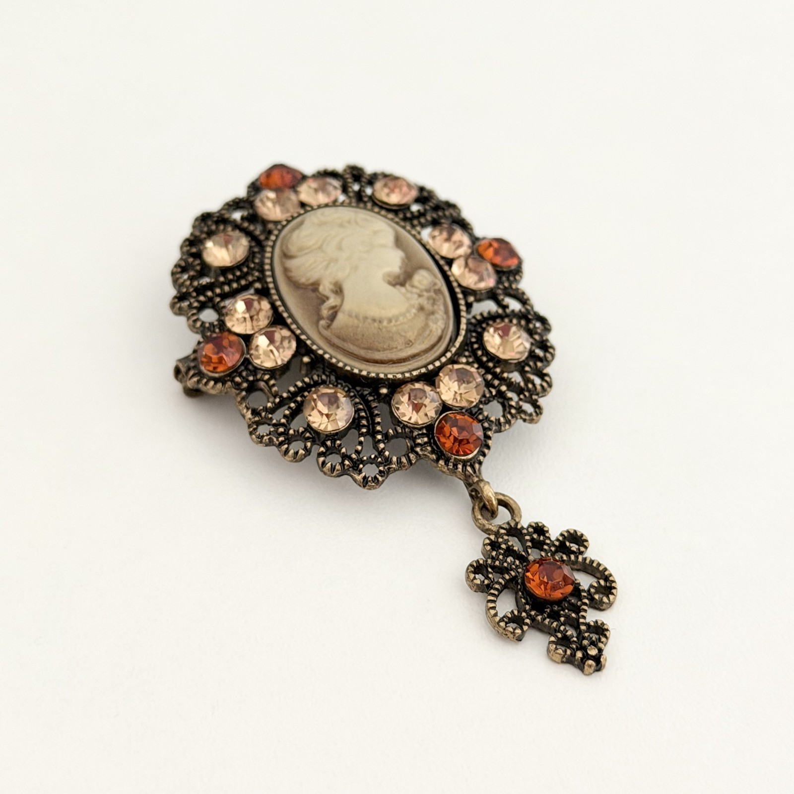 Ladies Vintage Style Resin Cameo Orange Rhinestone Gold Tone Dangle Brooch Pin