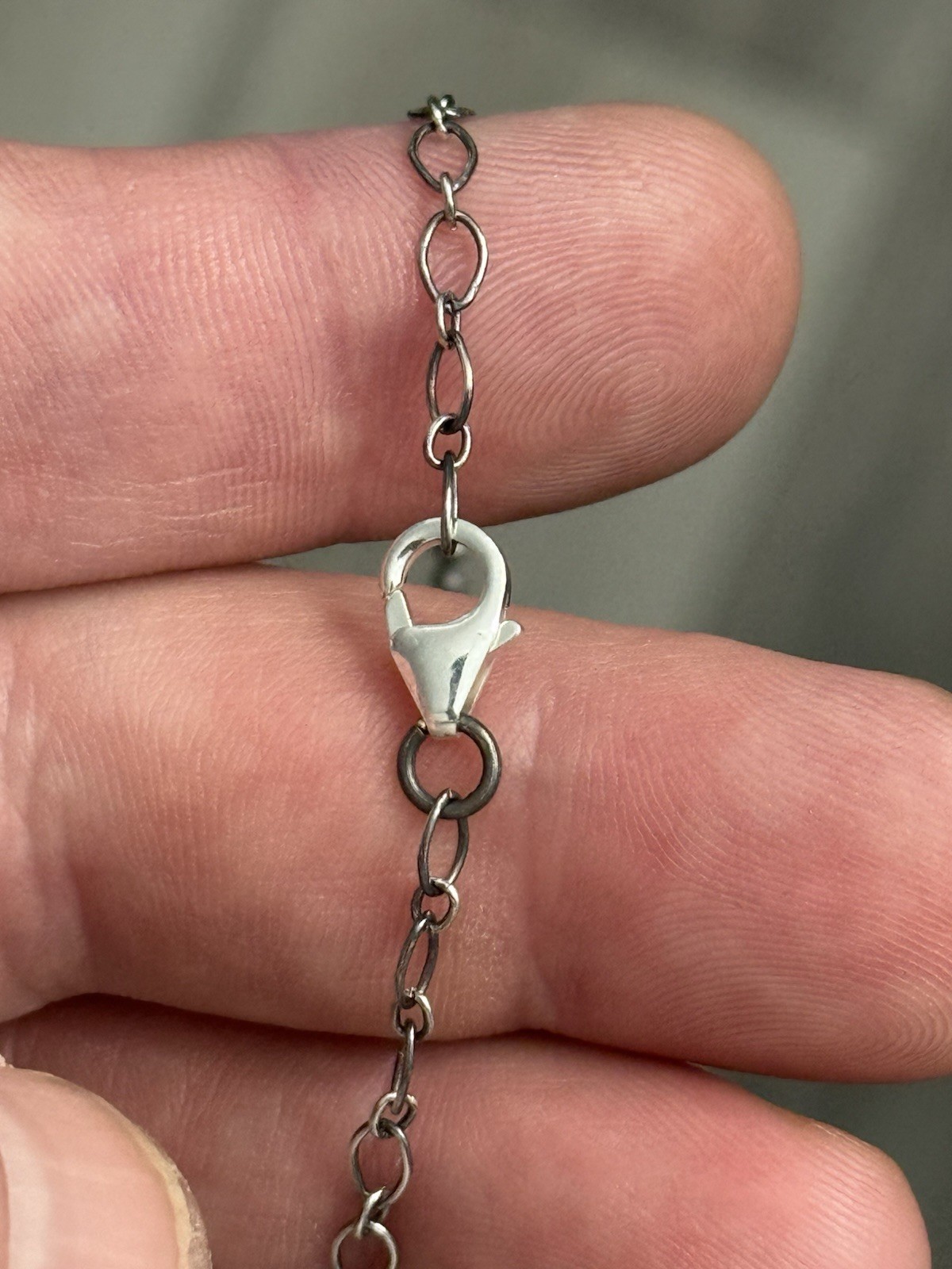 STERLING SILVER WHITE BUFFALO 6 STONE STATION CHOKER BAR MIX SHAPE NECKLACE .925