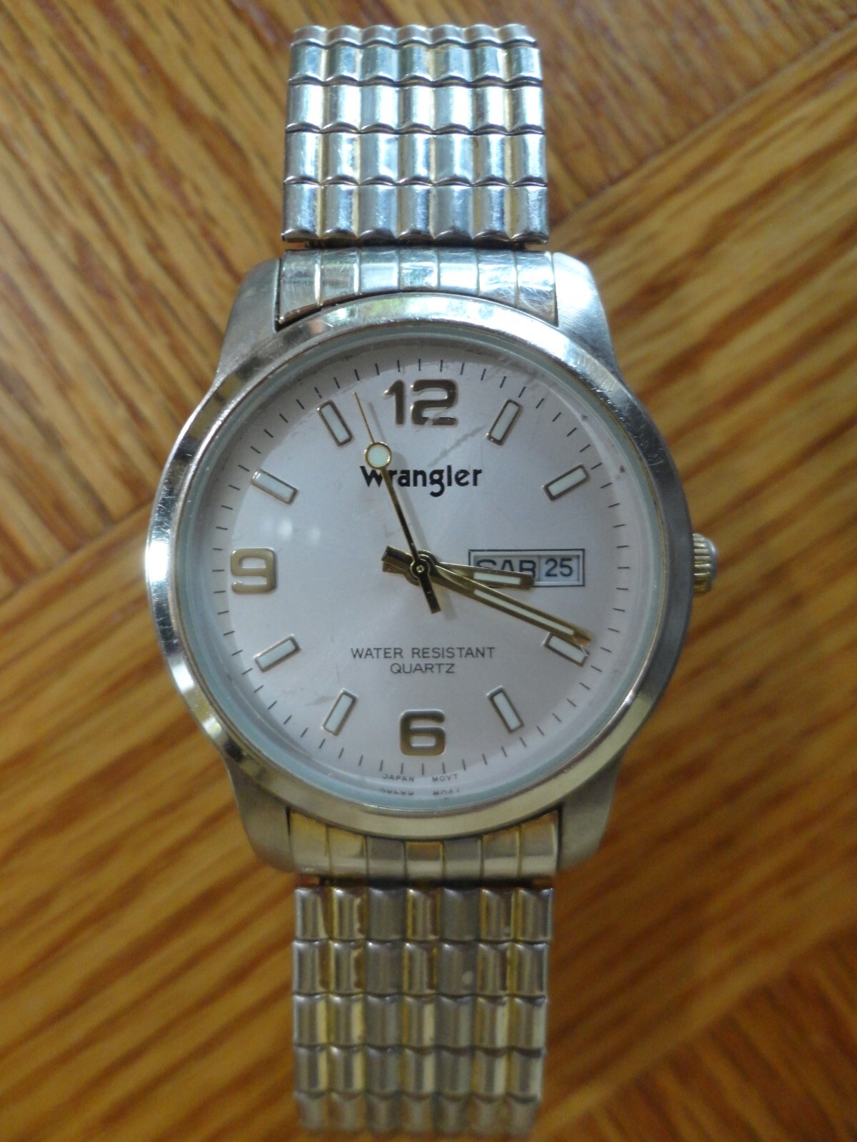 Wrangler HERO W3606KB V377 Water Resistant Quartz Wristwatch Japan Movt Day/Date