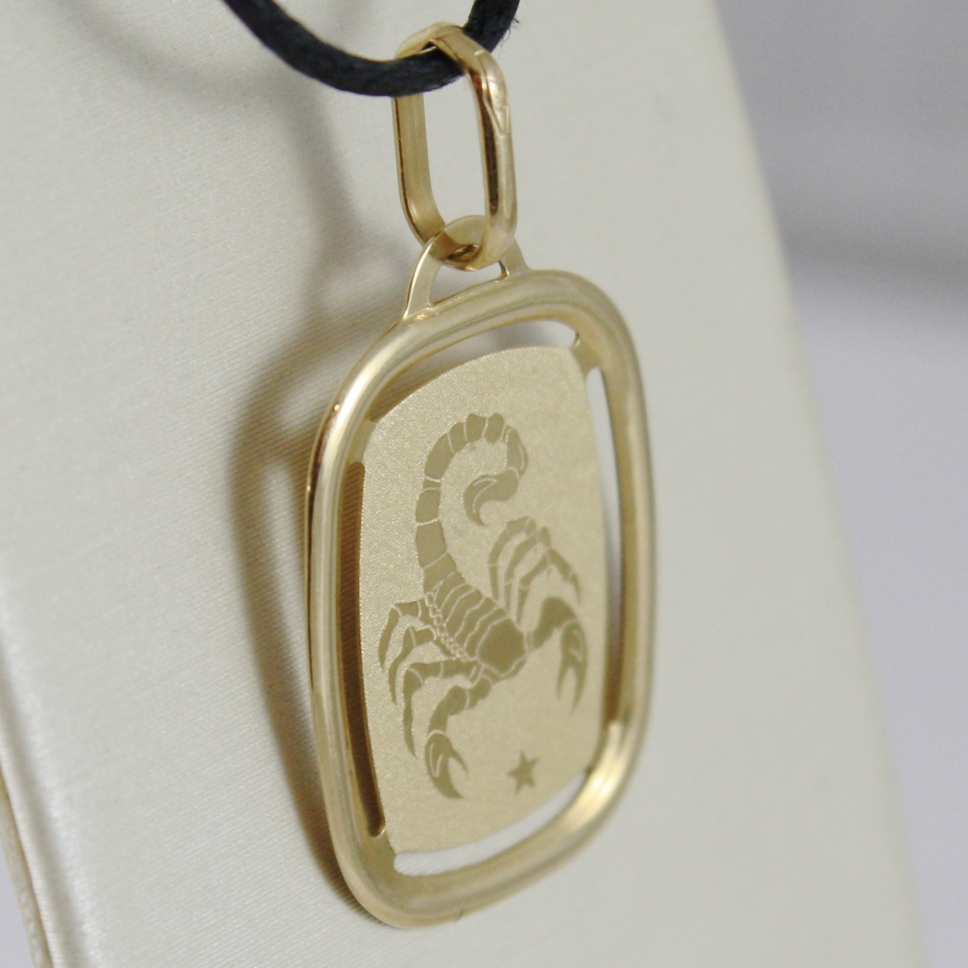 SOLID 18K YELLOW GOLD SCORPIO ZODIAC SIGN MEDAL PENDANT, ZODIACAL, MADE IN ITALY