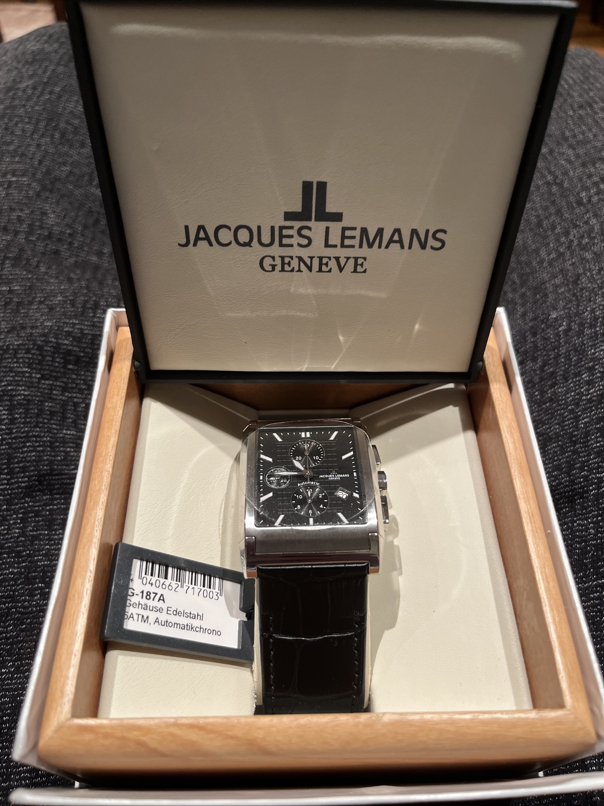 jacques lemans geneve G-187A Watch
