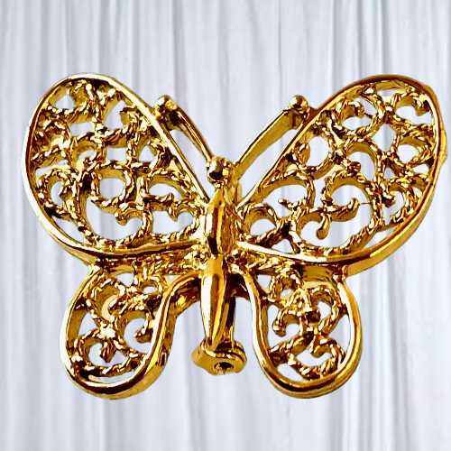 Gerry’s Vintage Butteryfly Brooch Pin Goldtone Filigree Signed