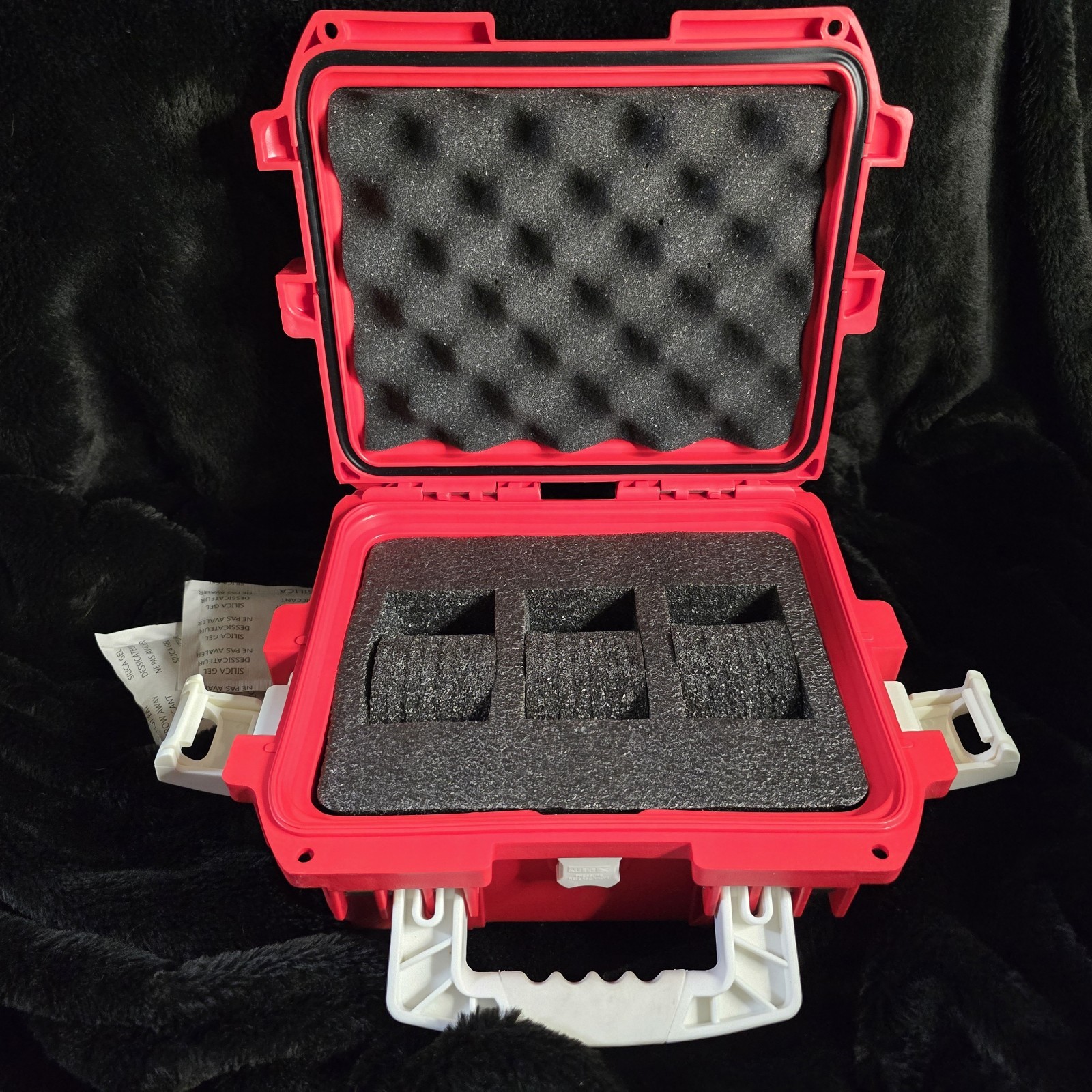 Invicta MARVEL collab 3 Set Watch Case (No Watches With Purchase)