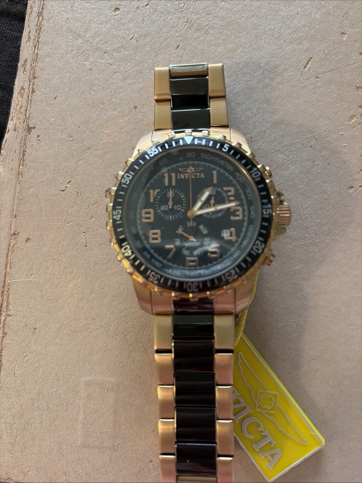 Invicta 17755 Model 1372 Men’s Rose Gold Watch Specialty Collection New