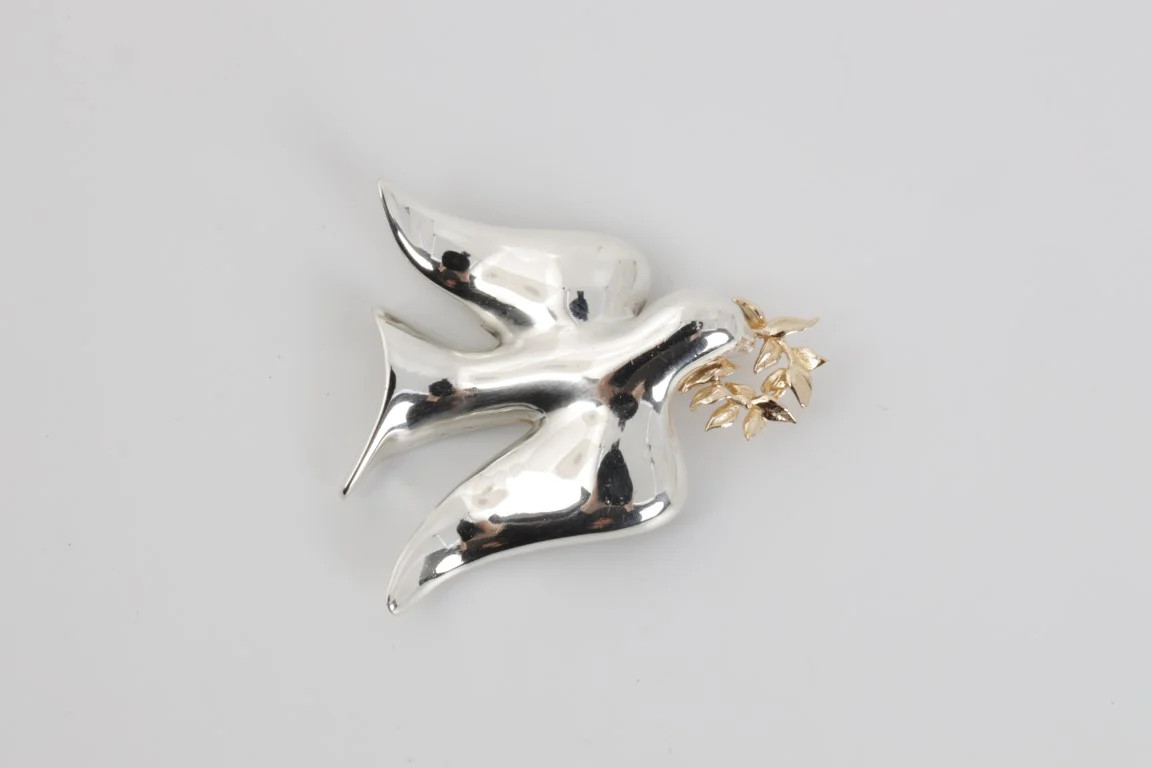 925 Silver 14K Yellow Gold Peace Dove With Olive Branch﻿ (10.00g.)