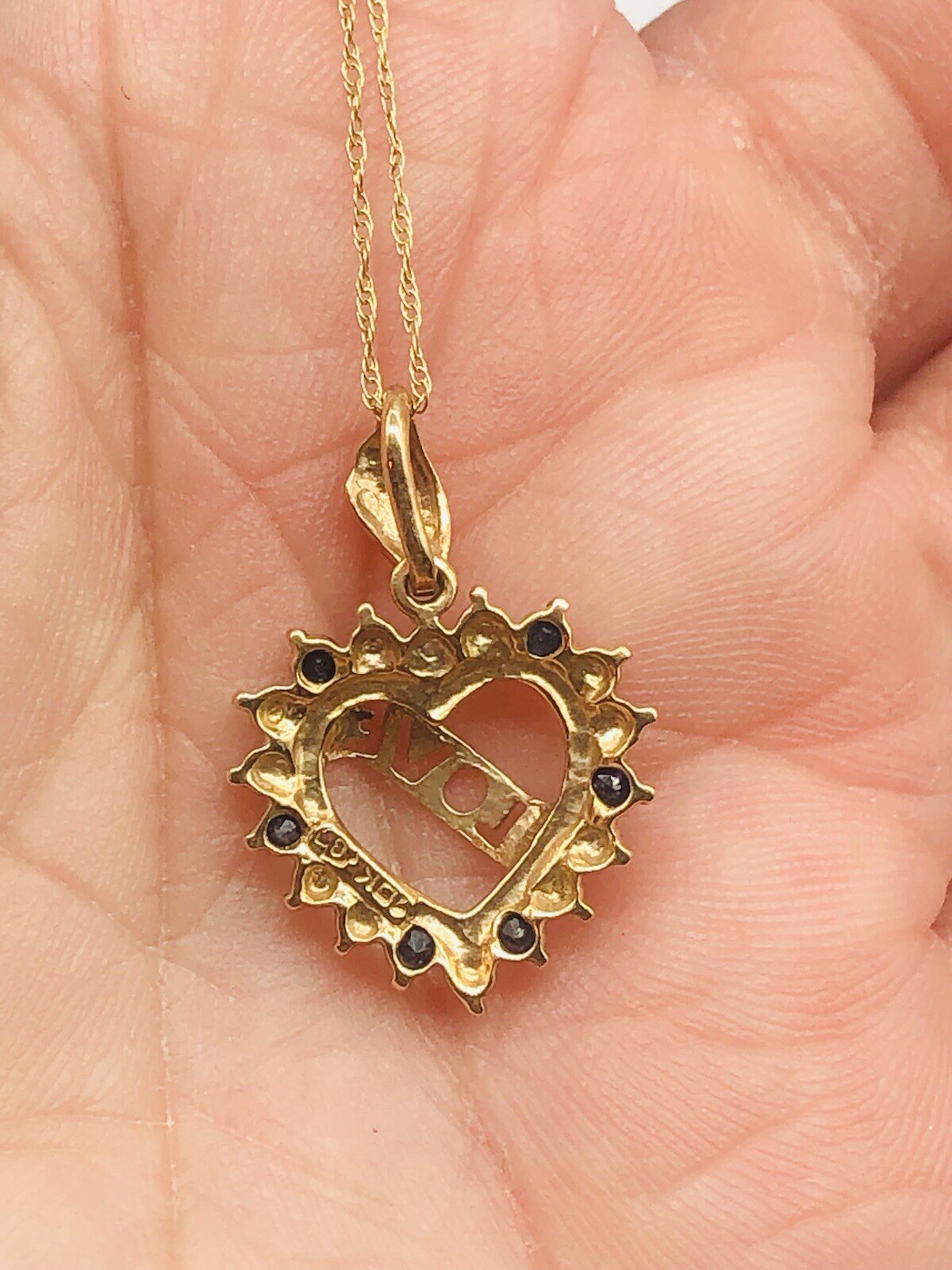 Vtg 10K Yellow Gold Diamond Blue Sapphire Hear Love Pendant Necklace 1.95g – 18”