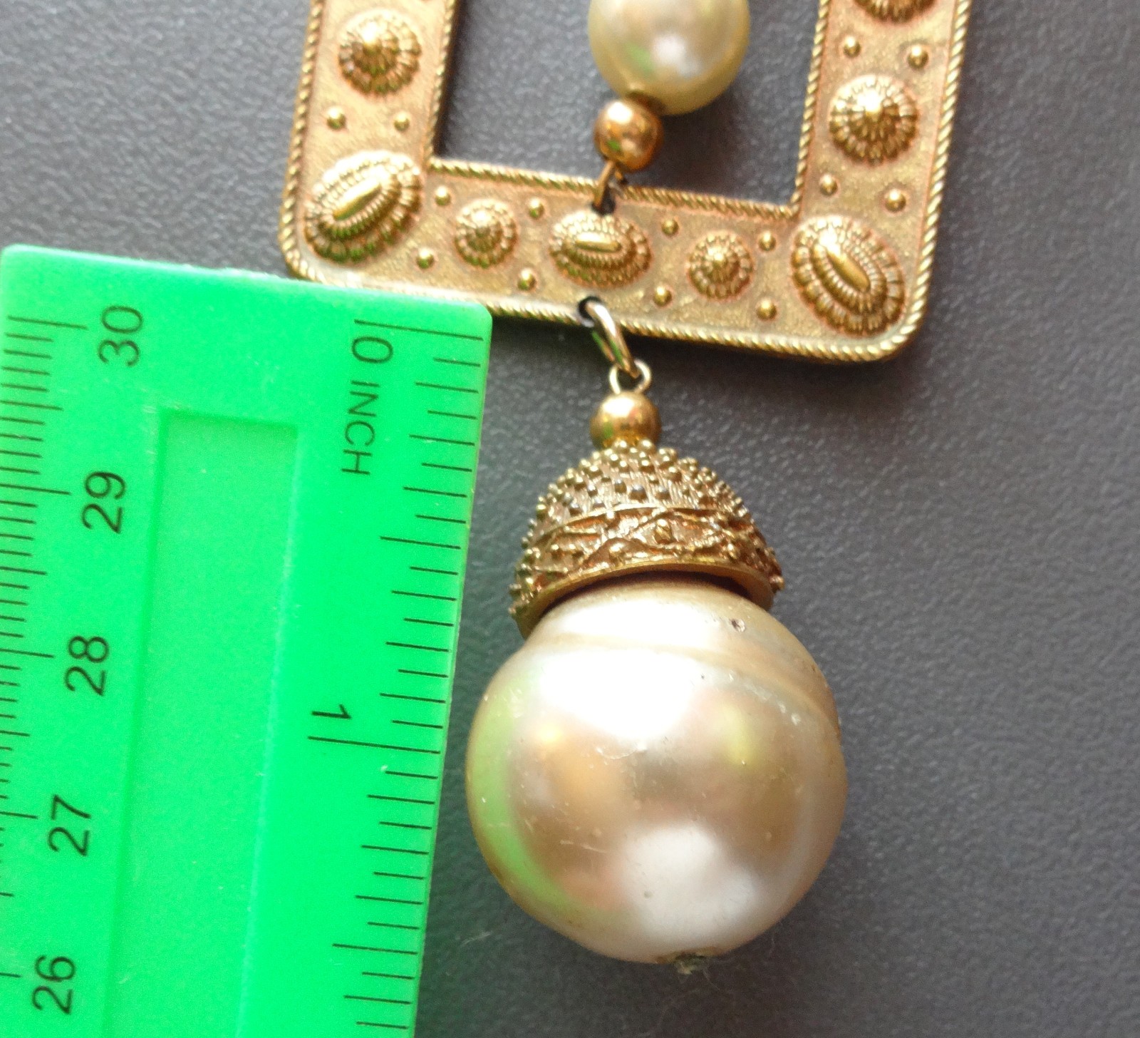 Vtg Signd DR Massive Statement Gold Tone Chunky Baroque Pearl Etruscan Necklace