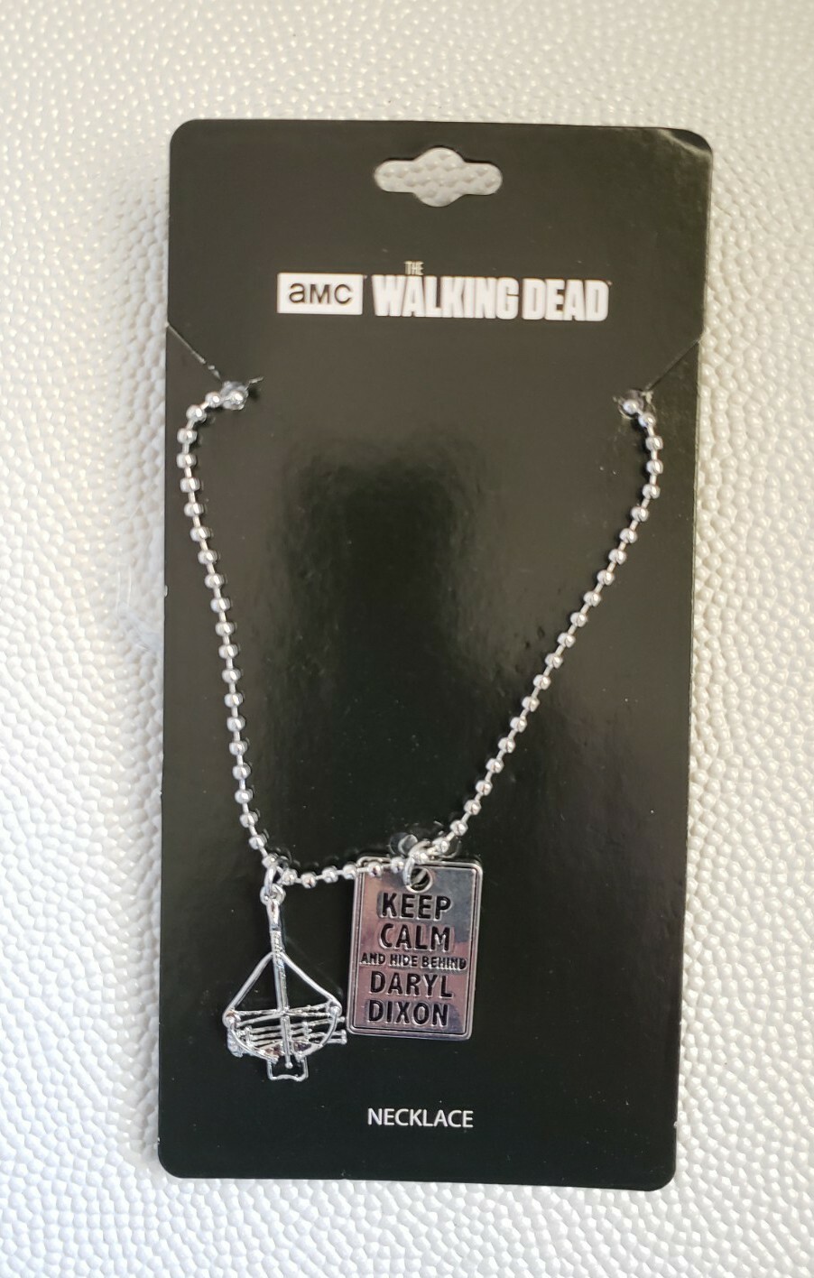 The Walking Dead Necklace Daryl Dixon Crossbow NEW