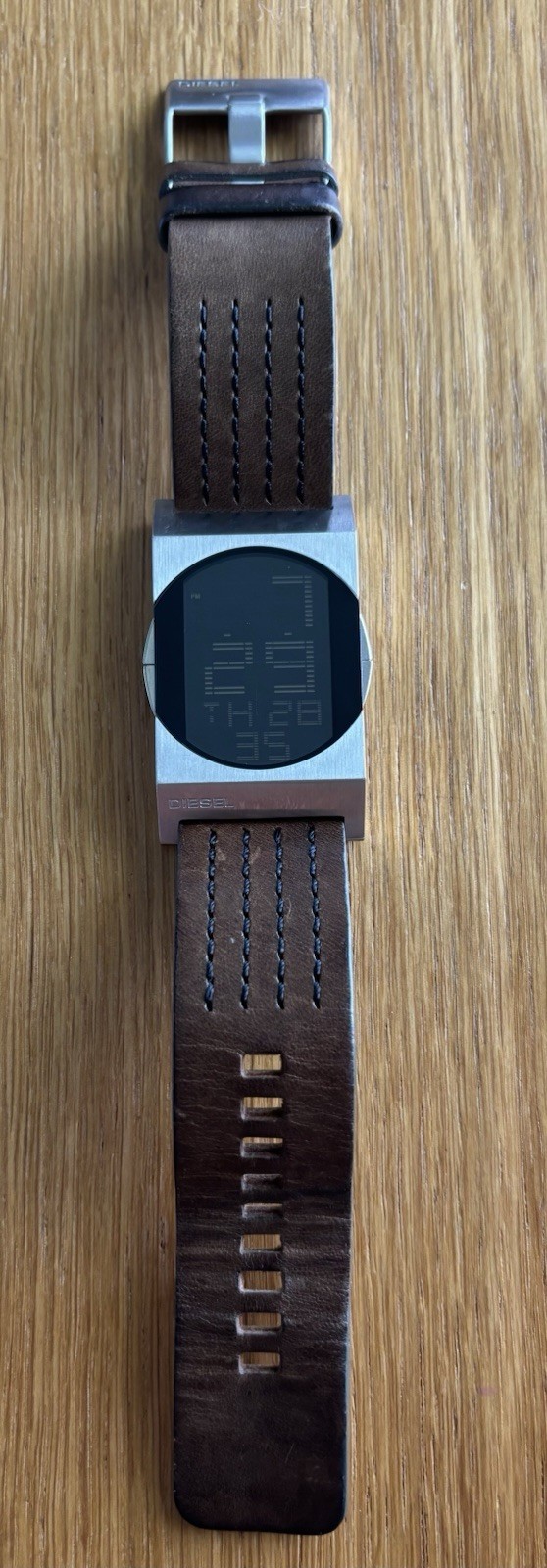 Diesel DZ 7027 Vintage Rectangular Watch Leather Band Rare With Box