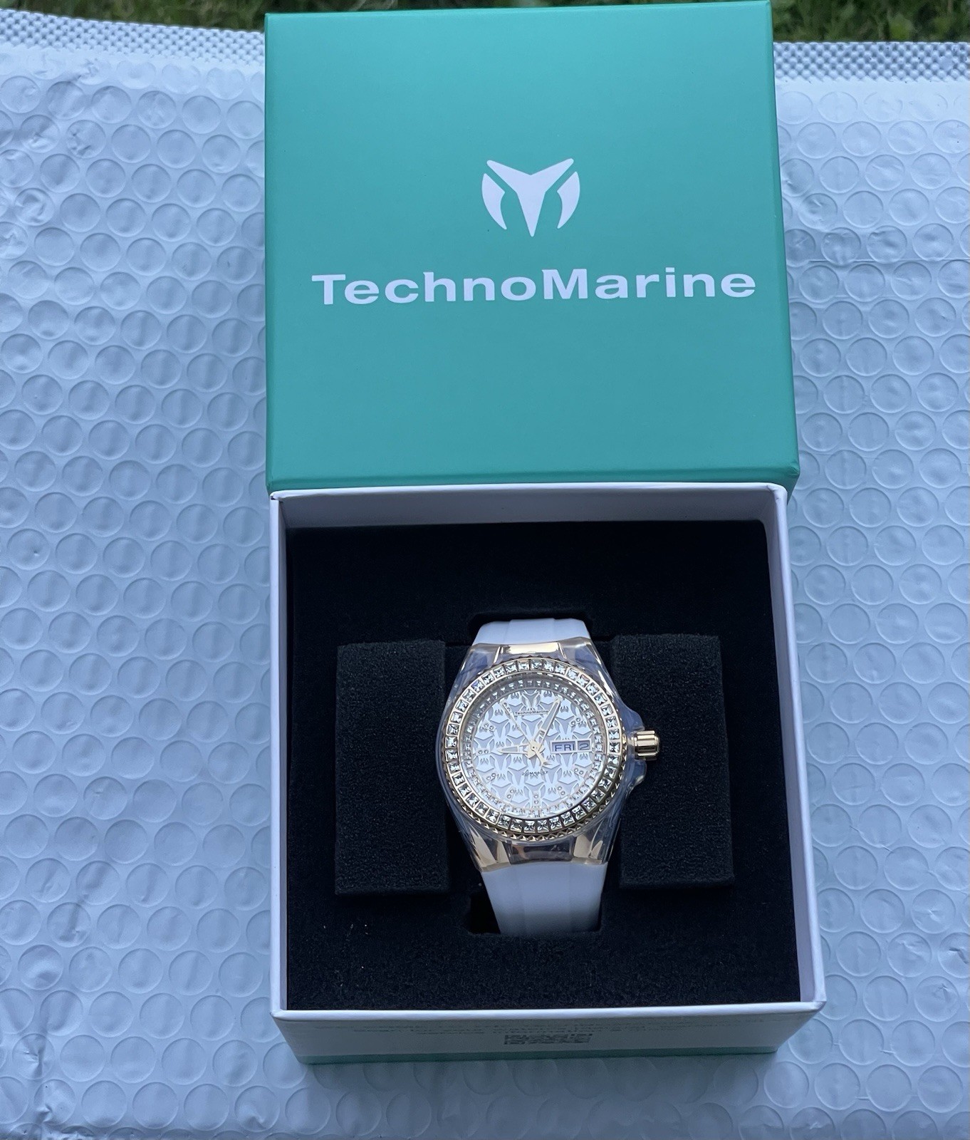 TechnoMarine Cruise Swiss Ronda 517 Caliber Women’s Watch – 40mm, (TM-121172)