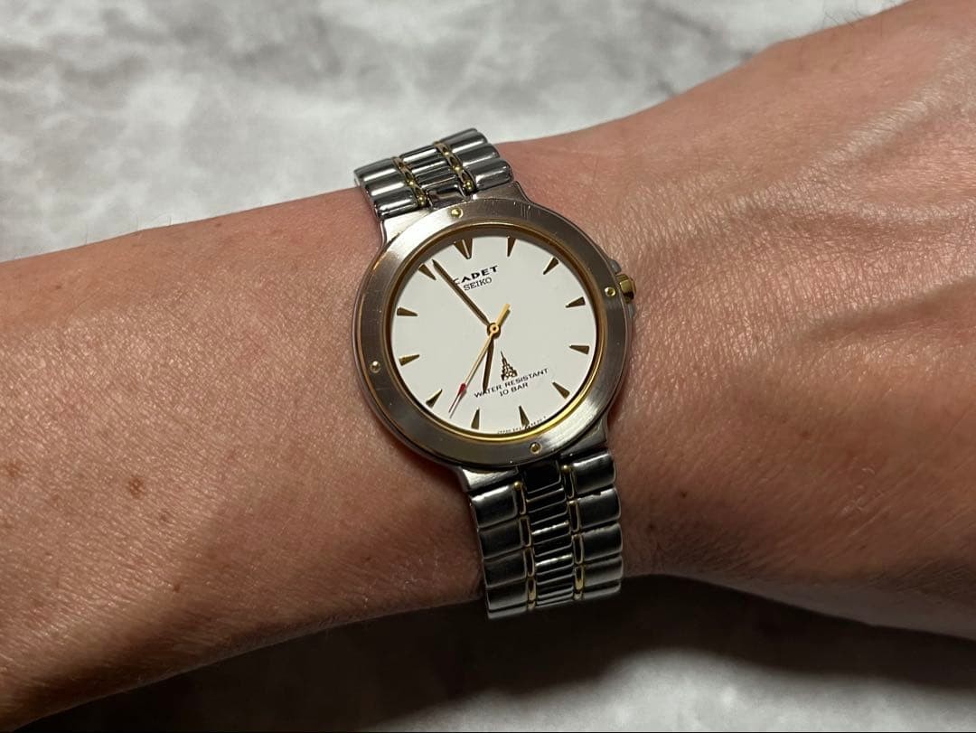 Beautiful, fully functional SEIKO CADET quartz men’s watch.