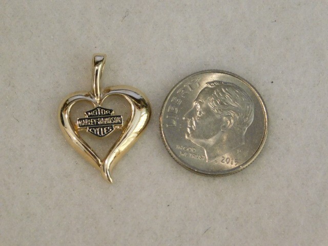 10K YELLOW /WHITE GOLD “HARLEY DAVIDSON” HEART PENDANT 1.64 GRAMS TW 15.1MM WIDE