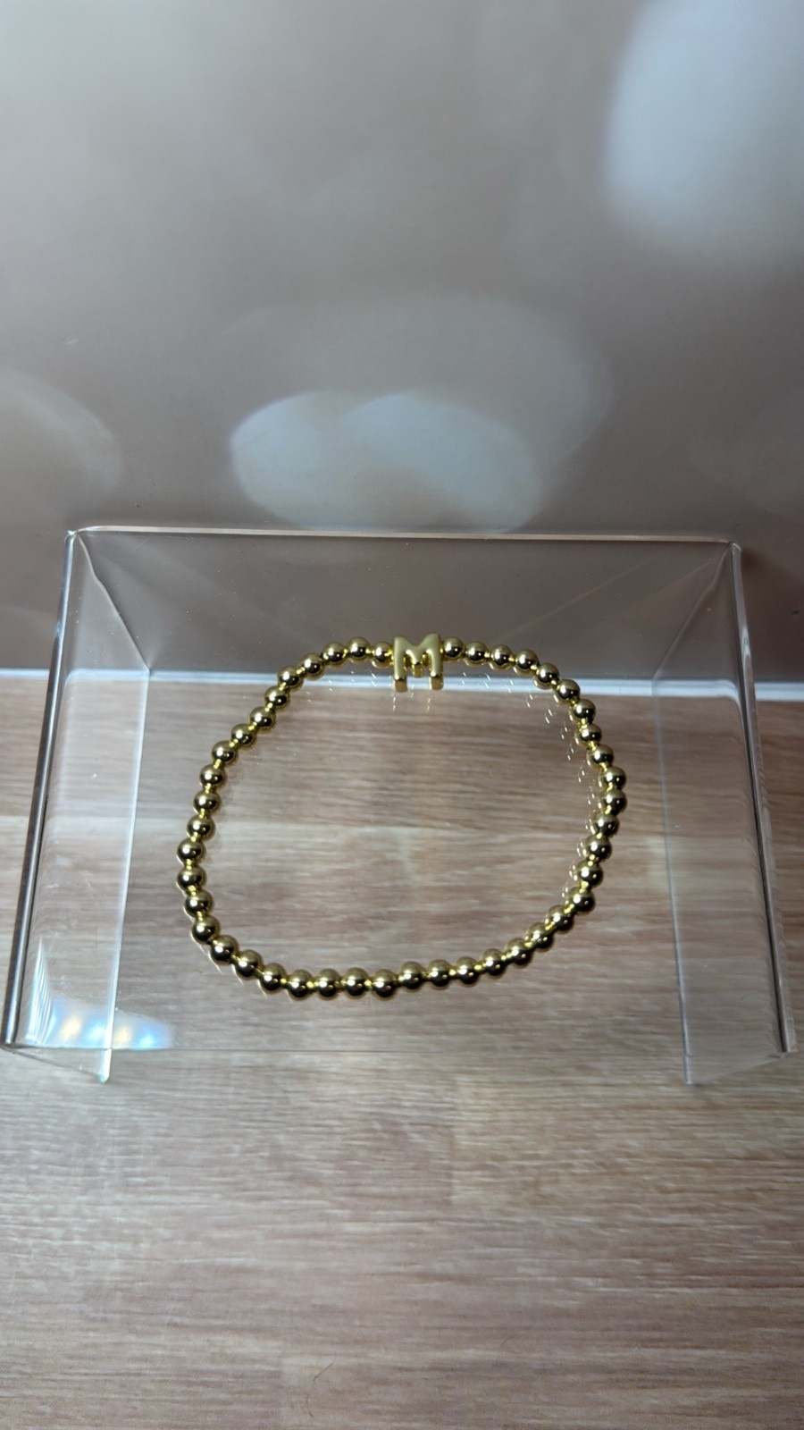Gold M Bracelet | one size