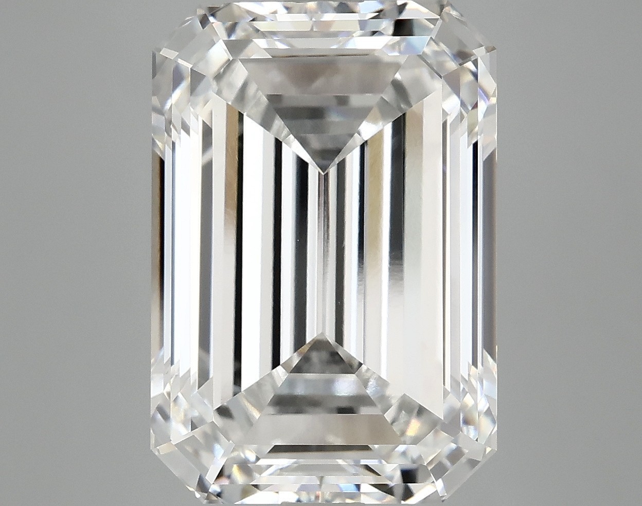 Lab Grown 9.45 Ct Emerald Cut IGI Certified CVD Diamond F Color VVS2 Clarity
