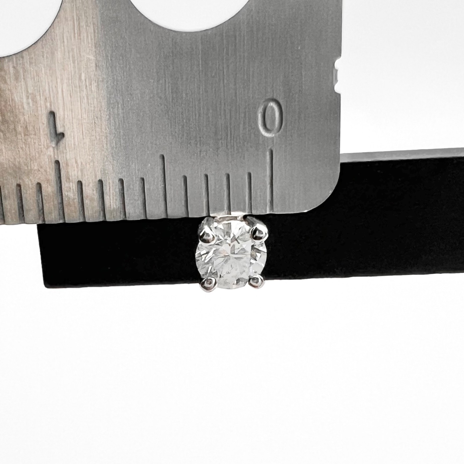 Authentic Tiffany & Co. PT950 Diamond solitare Stud Screw Earrings Near Mint