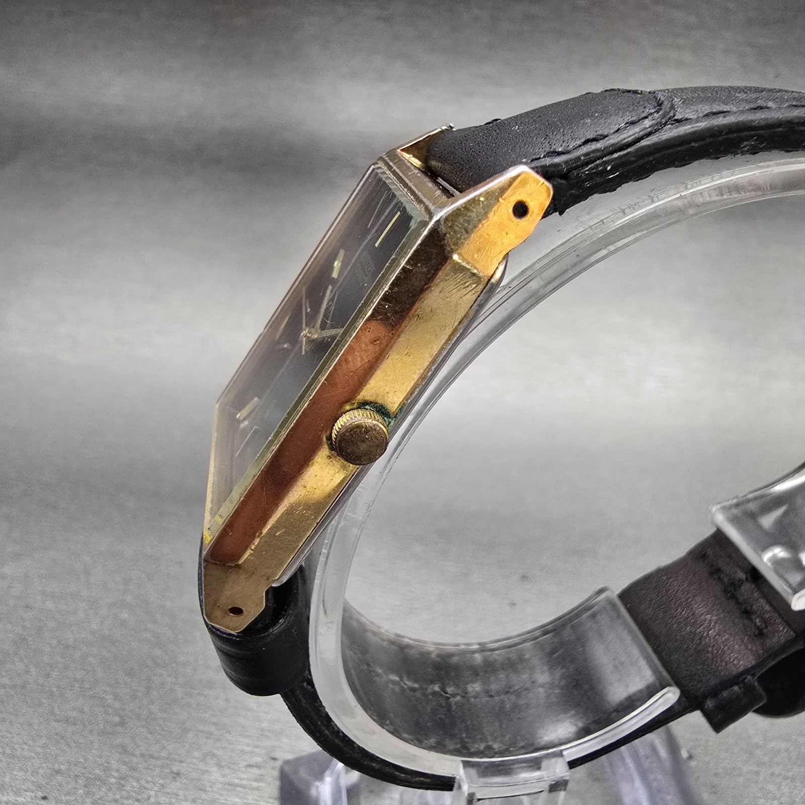 Citizen CQ Watch Men 25mm Black Dial Gold Tone Rectangle 3630-890825 New Battery