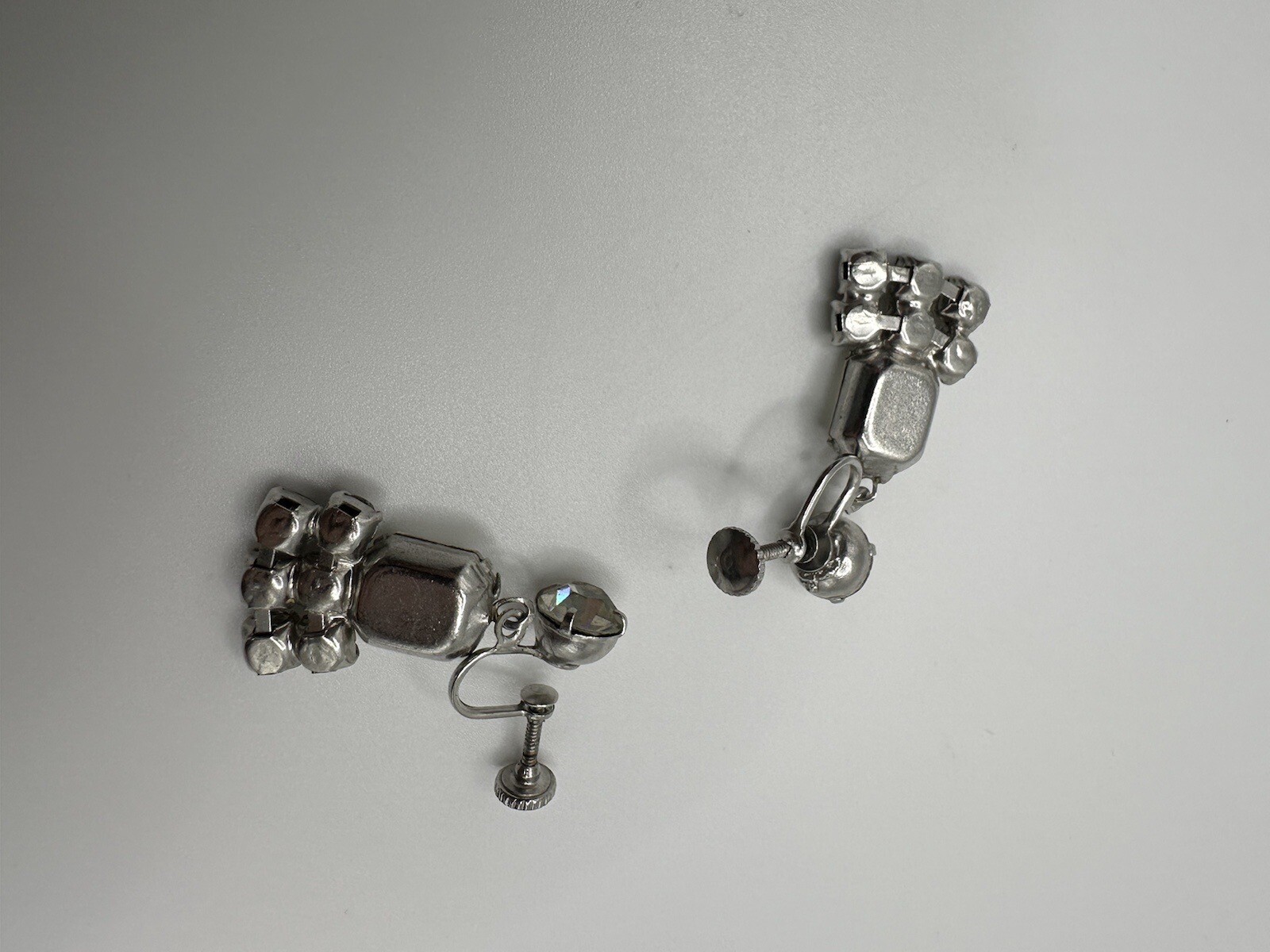 Vintage Silver Screw back Rhinestone Dangle Earrings 3.6cm JB16