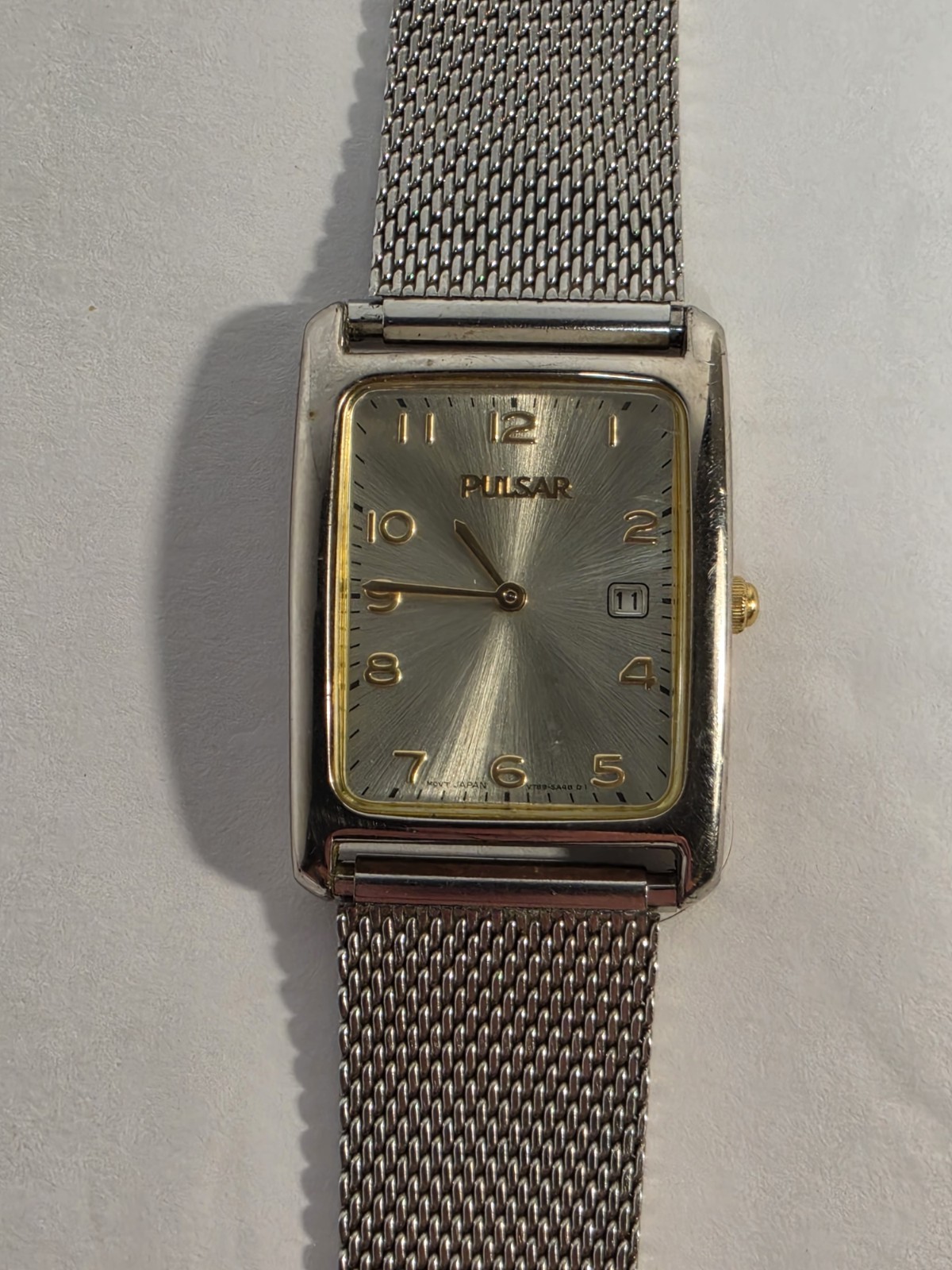 Pulsar Quartz Rectangle Wristwatch Silver Sunburst Dial Date Mesh Band