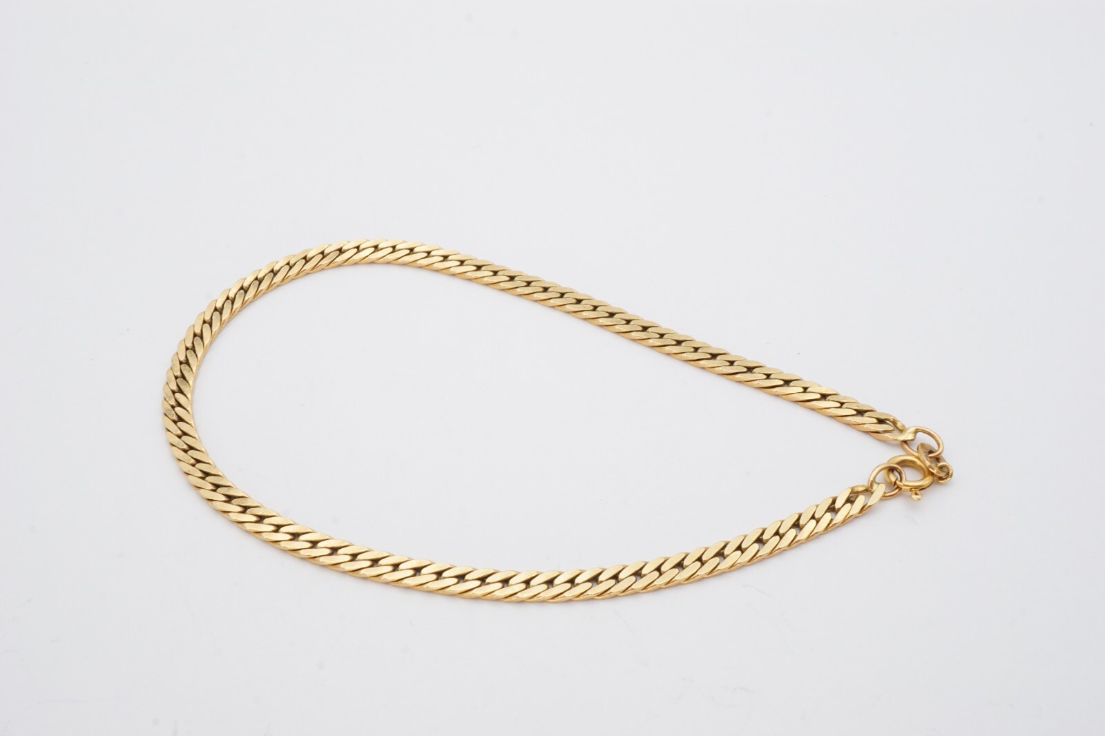 Vintage 14k Yellow Gold Herringbone Bracelet 8.5″ 3.25mm