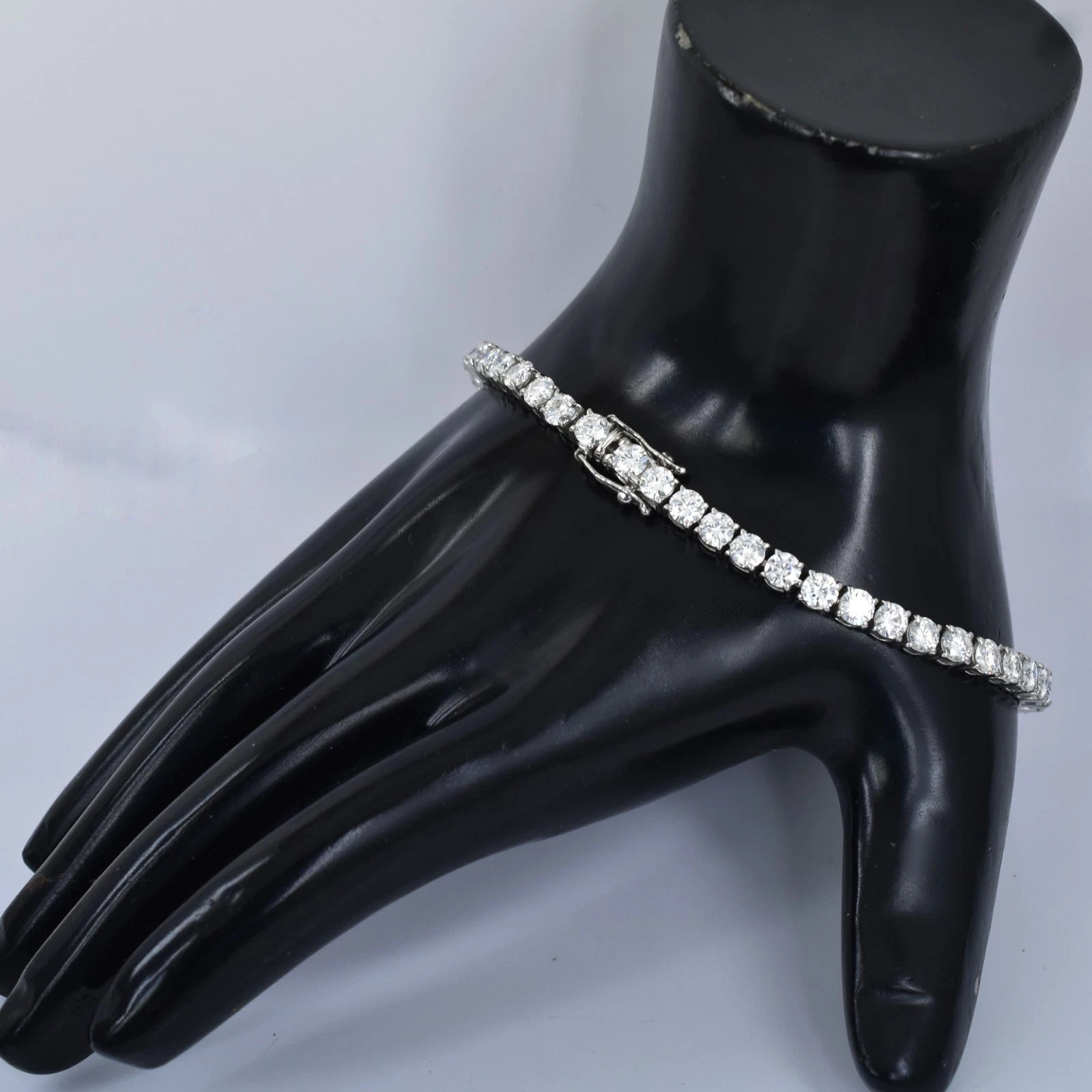 4mm, VS1 White Diamonds Tennis Bracelet-14Ct 7″ Inch 18K White Gold Plated