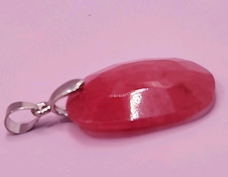 NEW TGS Jewelry Jewel Shaped Crystal Pendent (3cm)