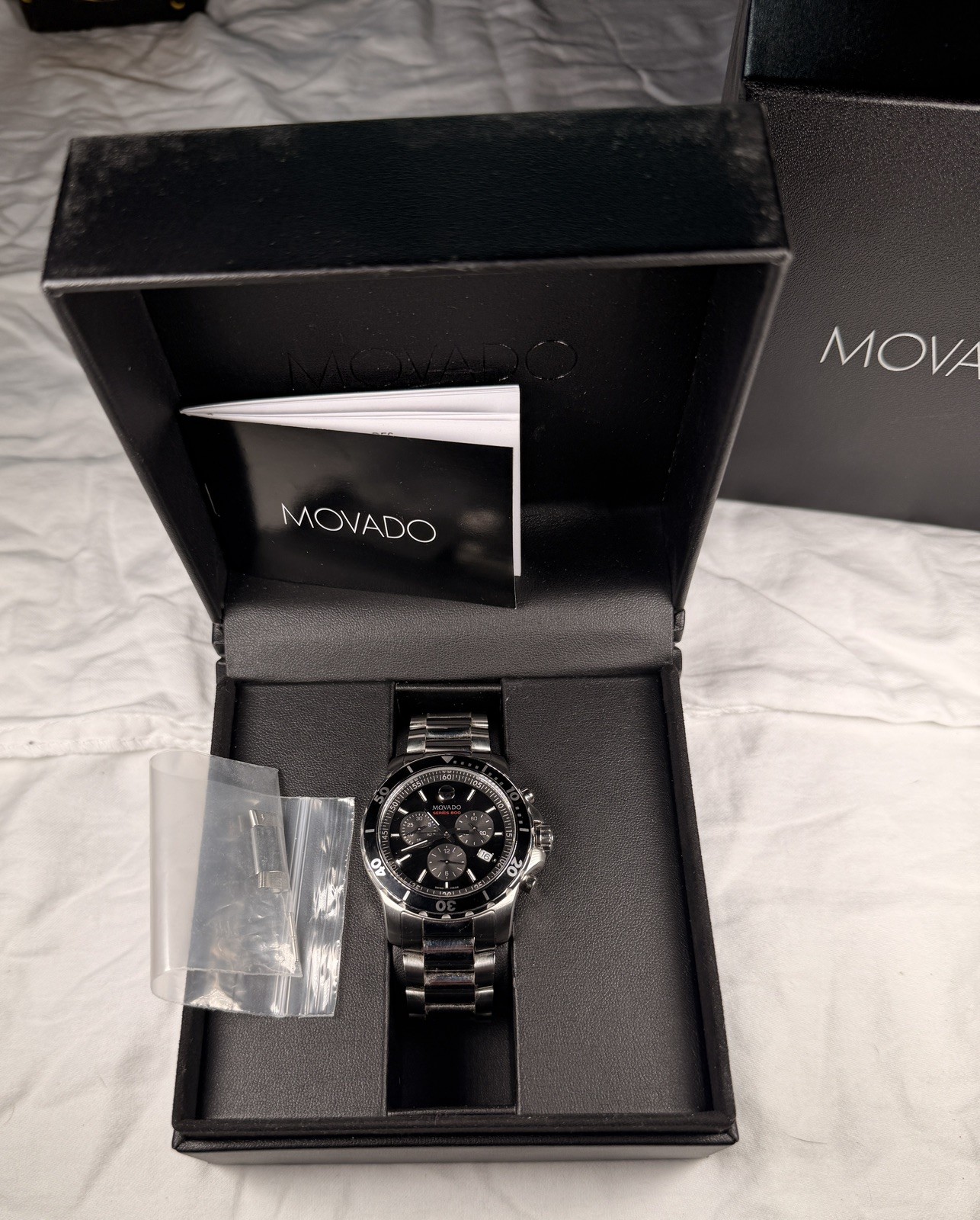 Movado Series 800 Chronograph Watch 24002115 – Box, Papers & All Links Included