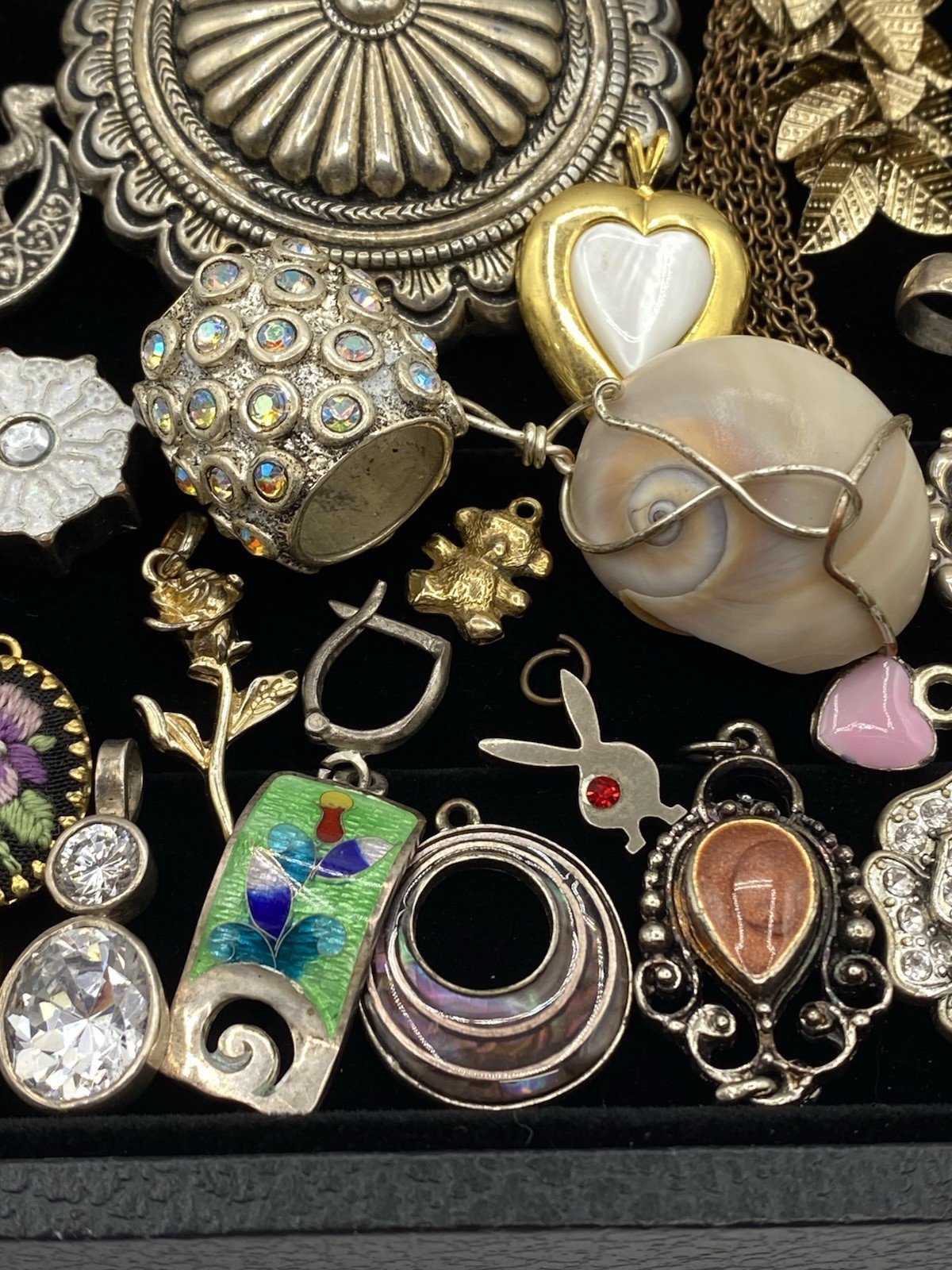Vintage-Now Jewelry Lot Of 120 Pendants & Charms For Necklaces Enamel Rhinestone