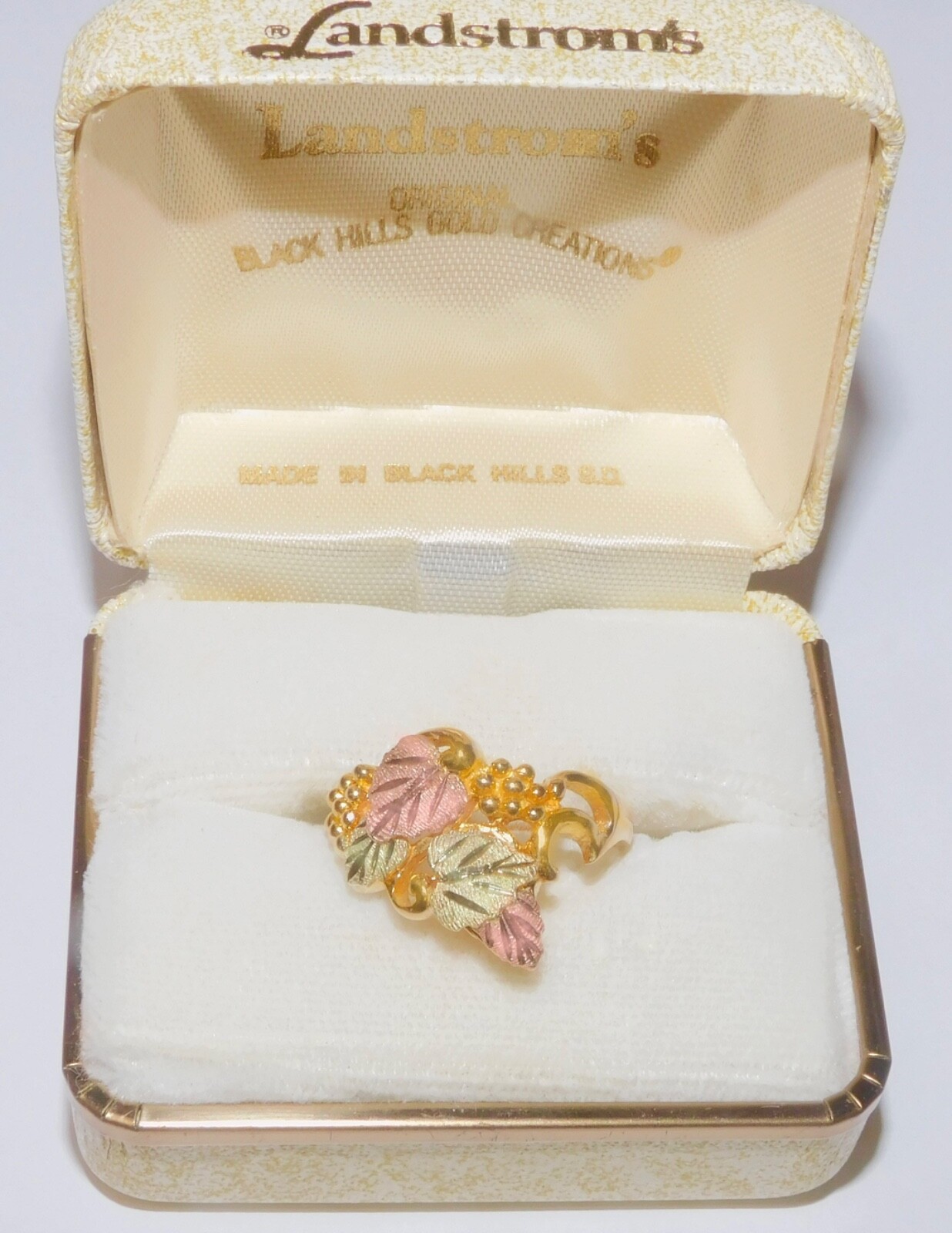 Black Hills Gold 10k Landstrom’s Multiple Leaf Ring Size 7 1/2