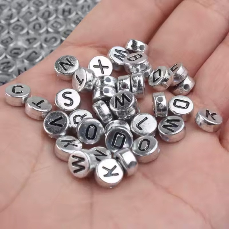 800pcs Silver Gold Bronze Letter Beads – A–Z Alphabet Beads for Jewelry Making &