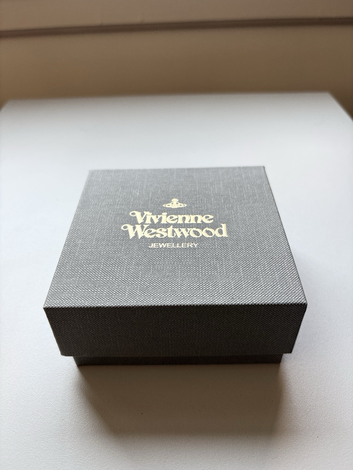 Vivienne Westwood Silver (nature) Orb Pendant Necklace with box and pouch