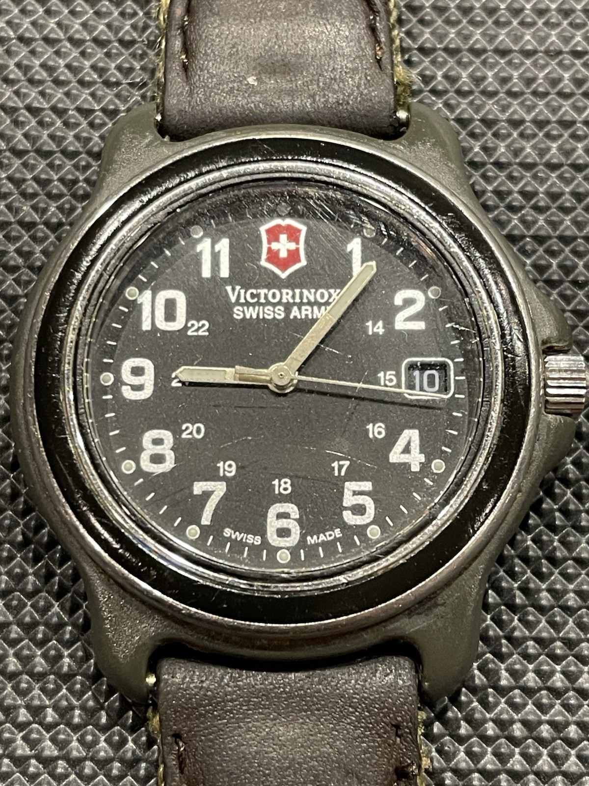 VICTORINOX SWISS ARMY Men’s Steel 39mm Water Resistant 100M SWISS MADE