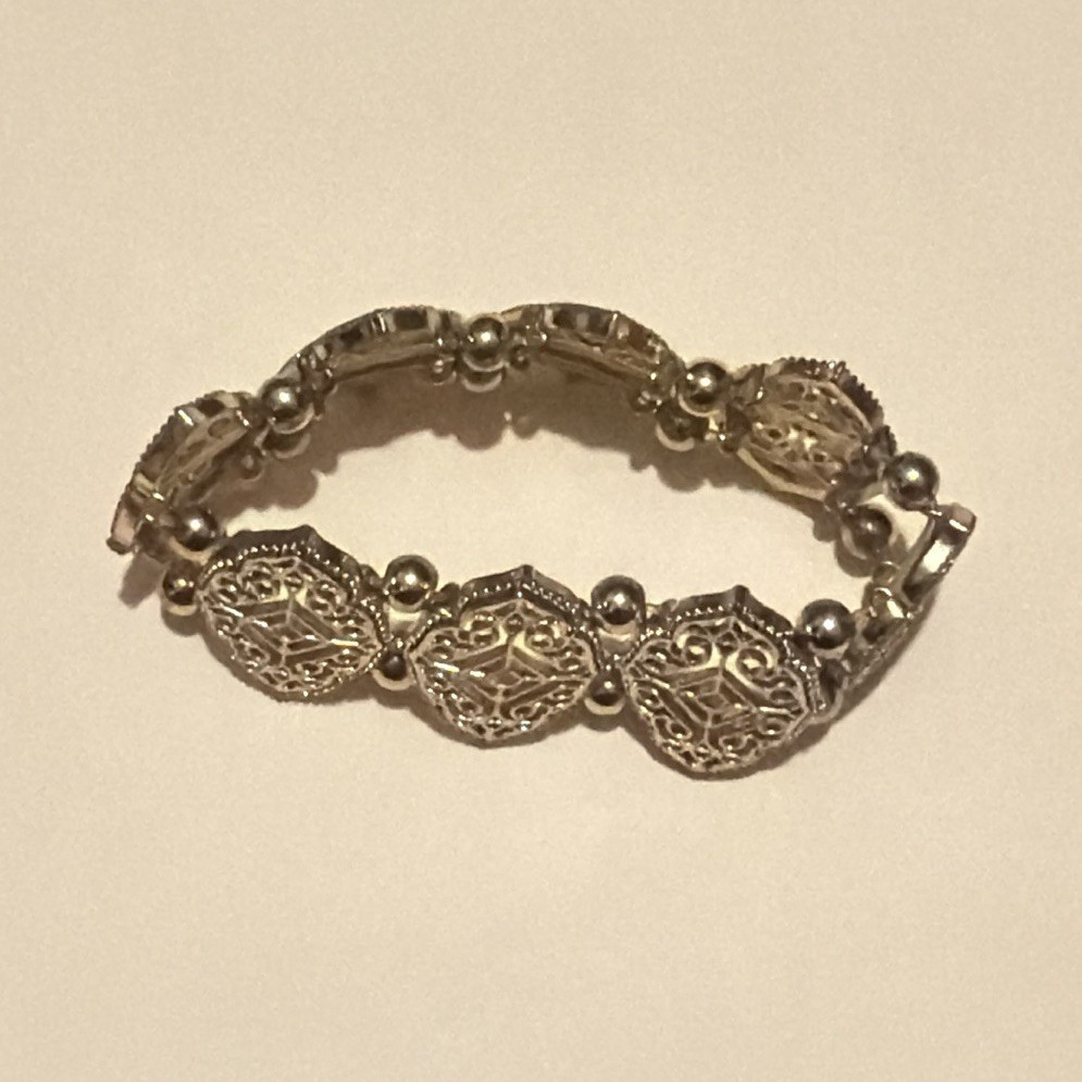 Silver Tone Metal Panel Link Chain Bracelet with Clasp Jewelry No Stone