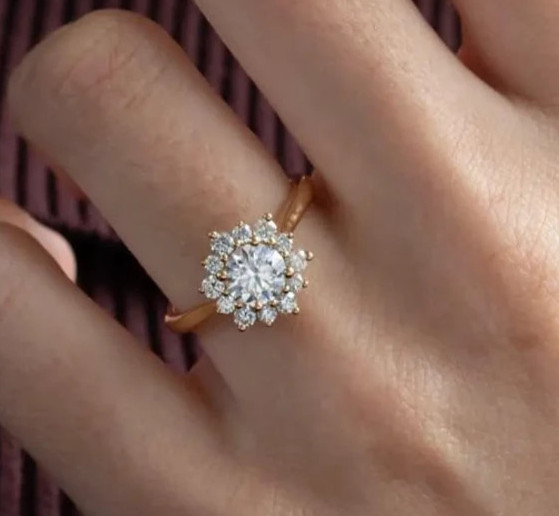 14k Yellow Gold Round Cut Lab Grown Diamond wedding Wear Jewelry Cluster Ring