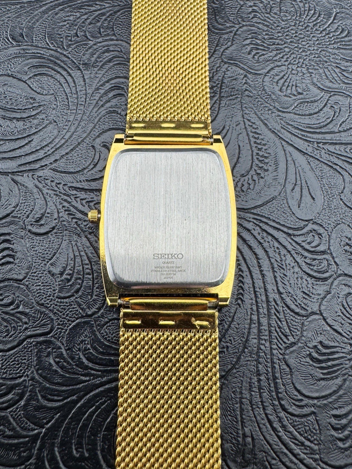 WHITE DIAL Vintage Seiko Slim Quartz Men’s Wrist Watch