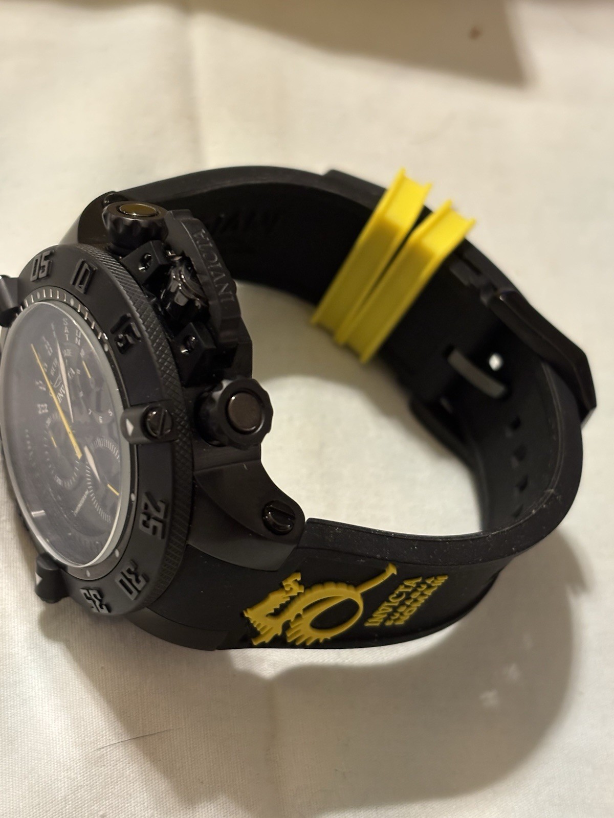 Invicta Subaqua Noma III Men’s Swiss Made Quartz Watch Black/Yellow model 10185