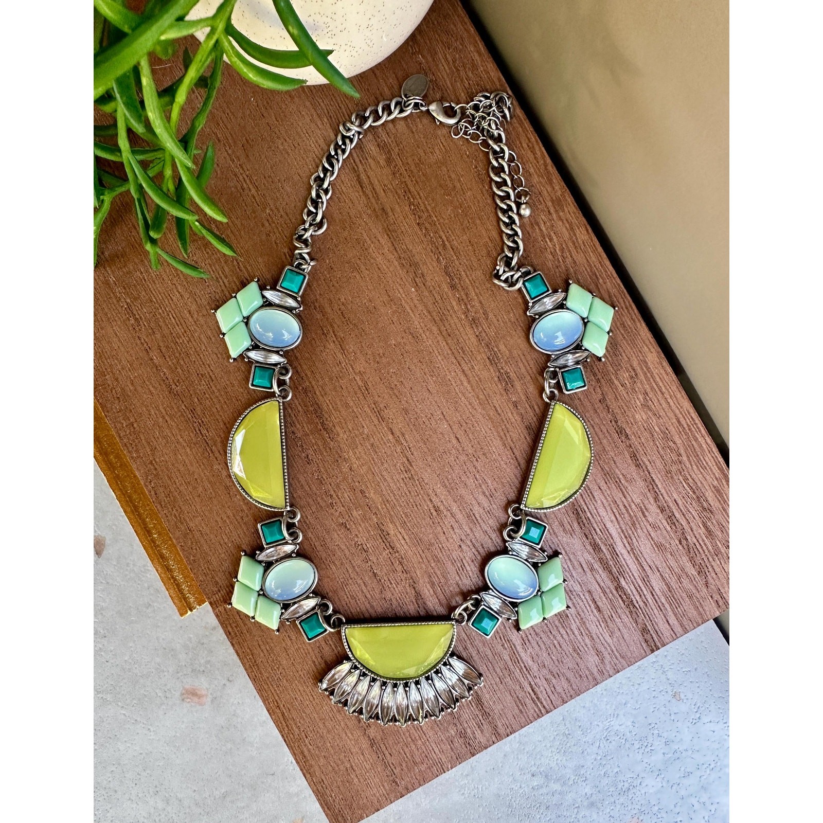 Lia Sophia Art Deco Style Statement Necklace | Y2K | Glass and Silver Metal
