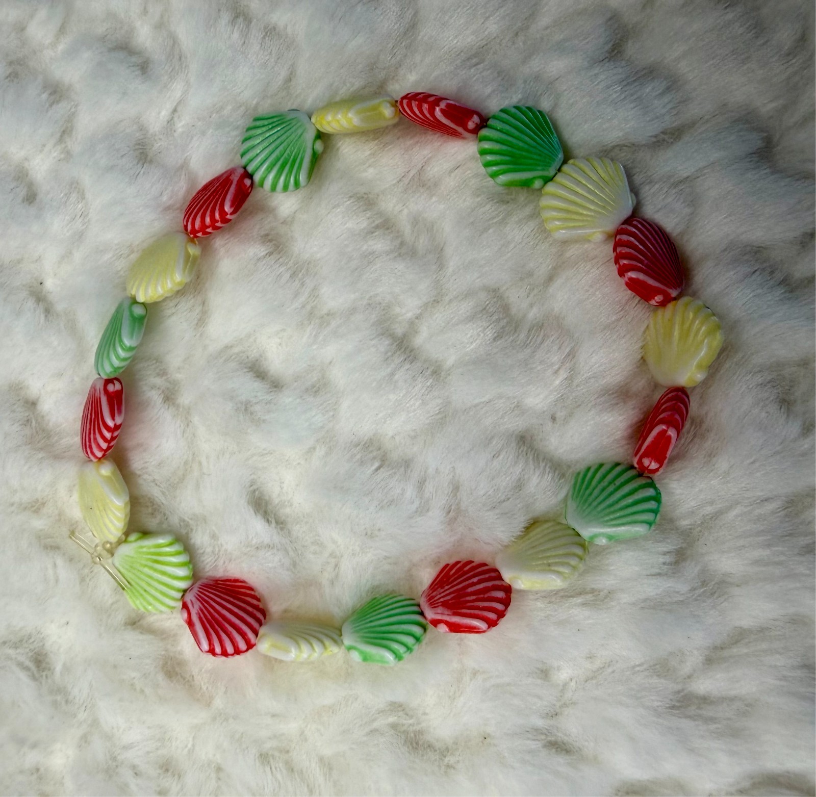 Red/Green/Yellow Seashell Stretch Bracelet- Women’s Small