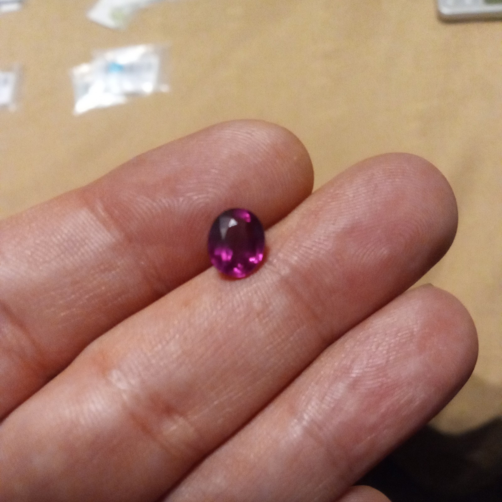 1.83 ct natural pinkish purple rhodolite Garnet oval shaped beautiful