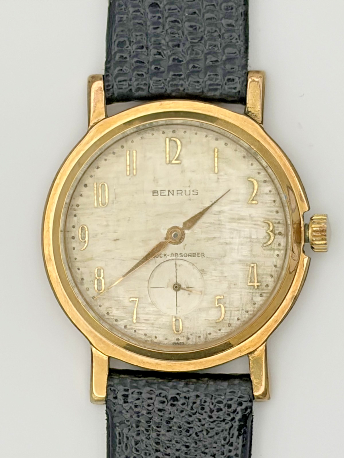 Benrus Men’s Round Manual Wind Vintage Mechanical Wristwatch – Lot 134