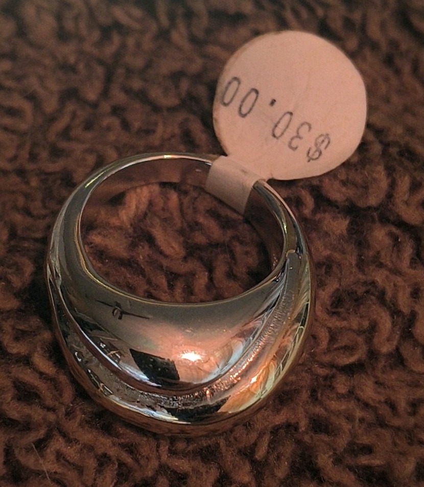 Silver Tone Wide Band Ring Size 7 Metal No Gemstones MPN DEPT1473